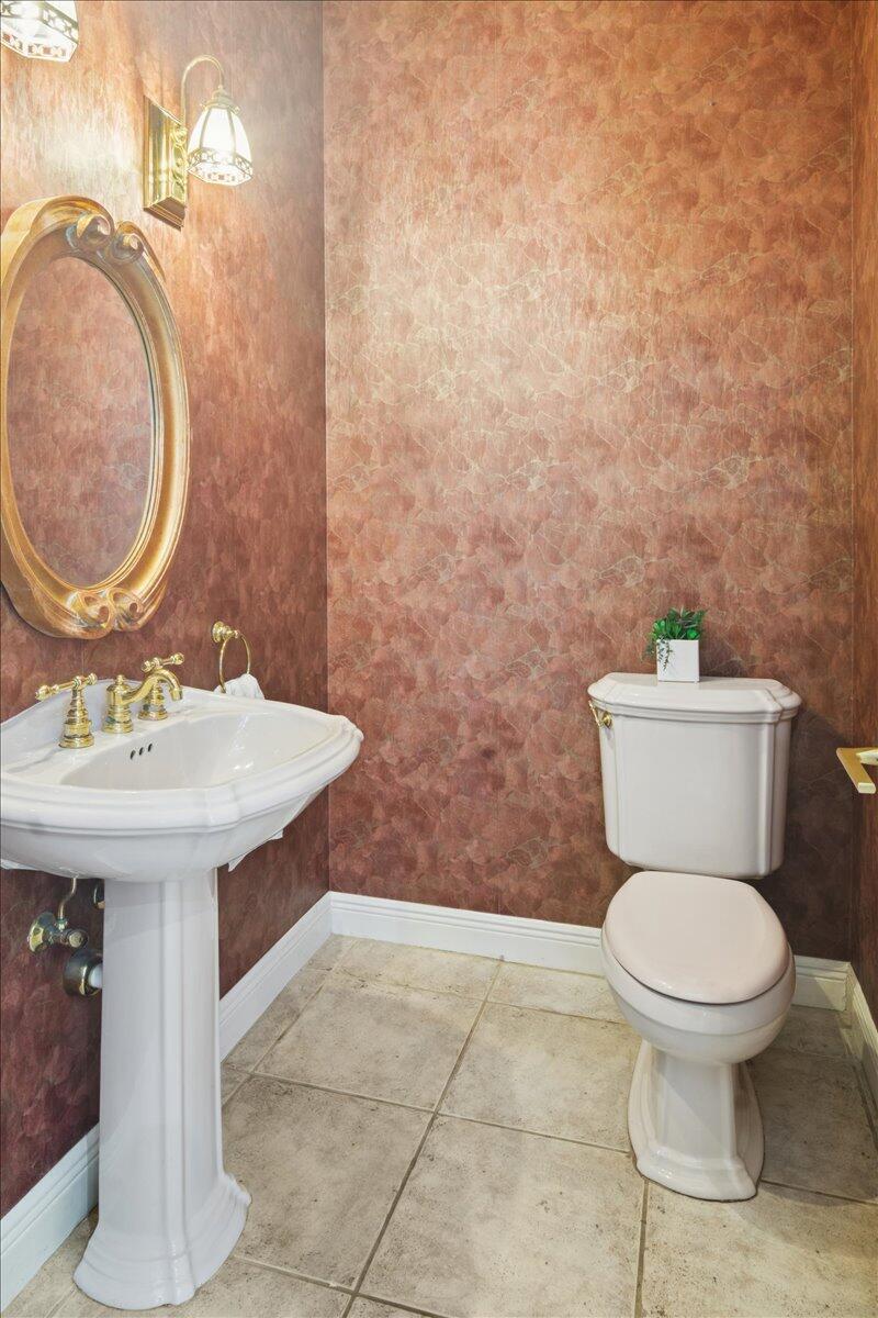 FAIRWAY LANDINGS - Residential