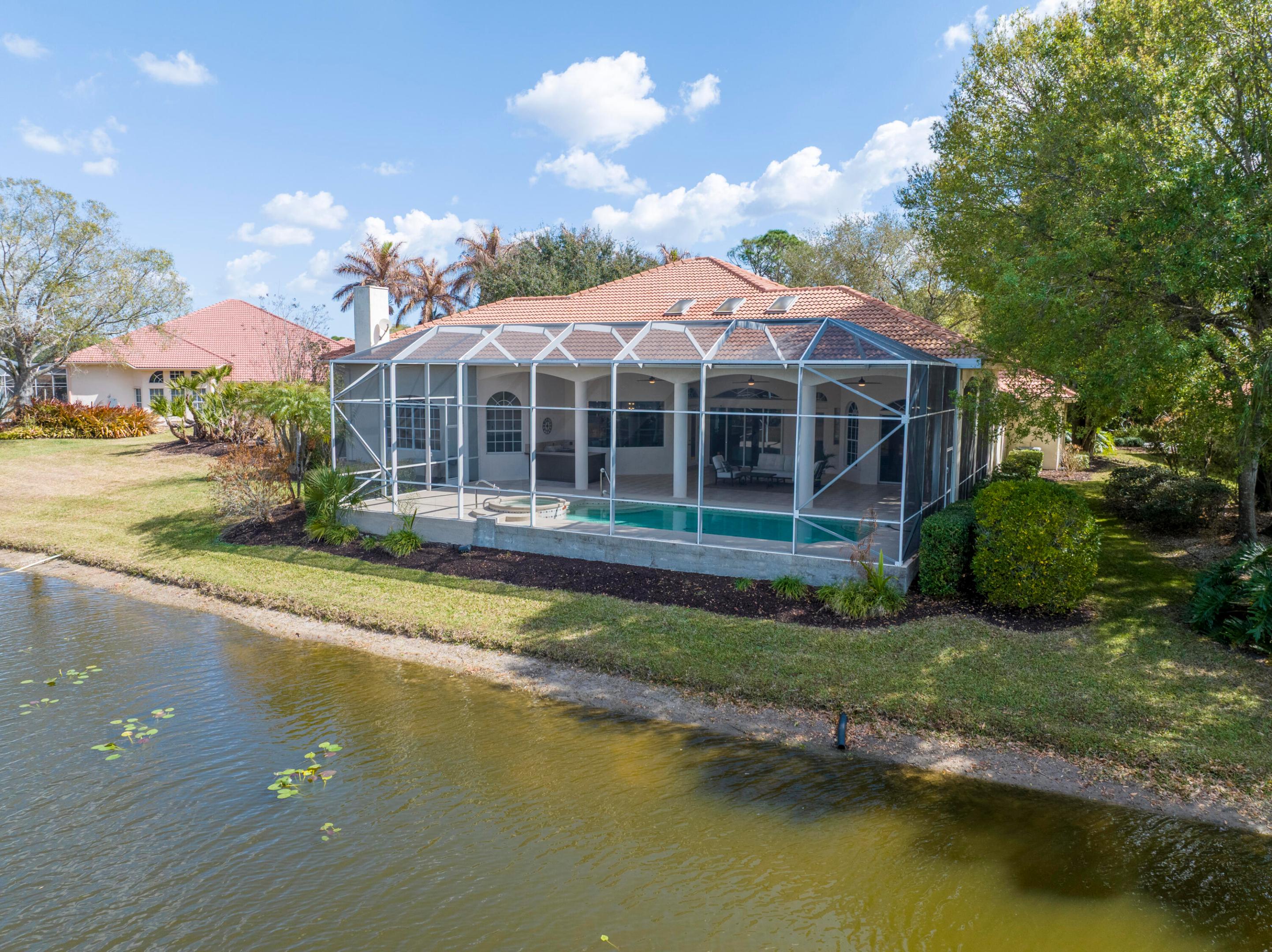 FAIRWAY LANDINGS - Residential