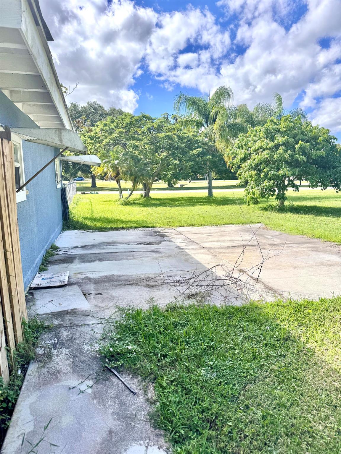 Lakewood Park - Residential Lease