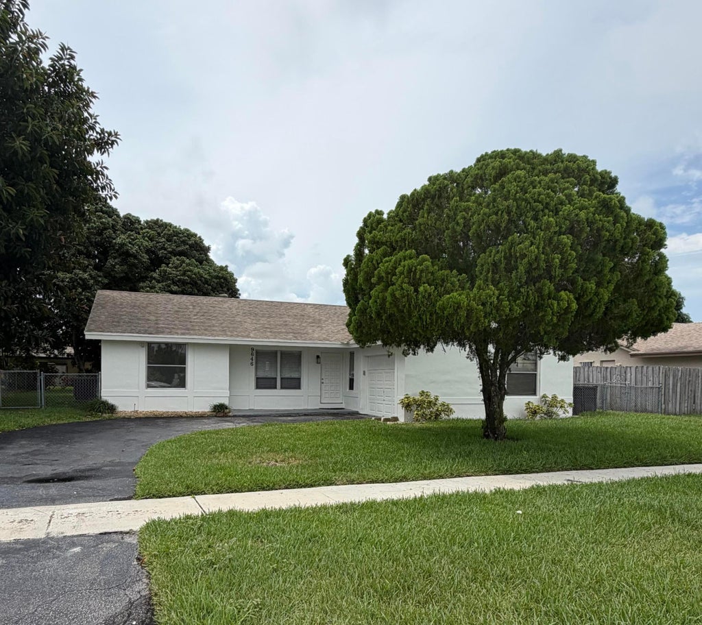 Photo of 9646 Ohio Place, Boca Raton, FL 33434 (MLS # B26063717)