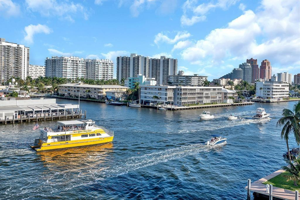 LAUDERDALE TOWER - Residential