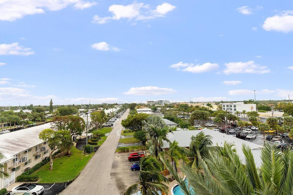 LAUDERDALE TOWER - Residential