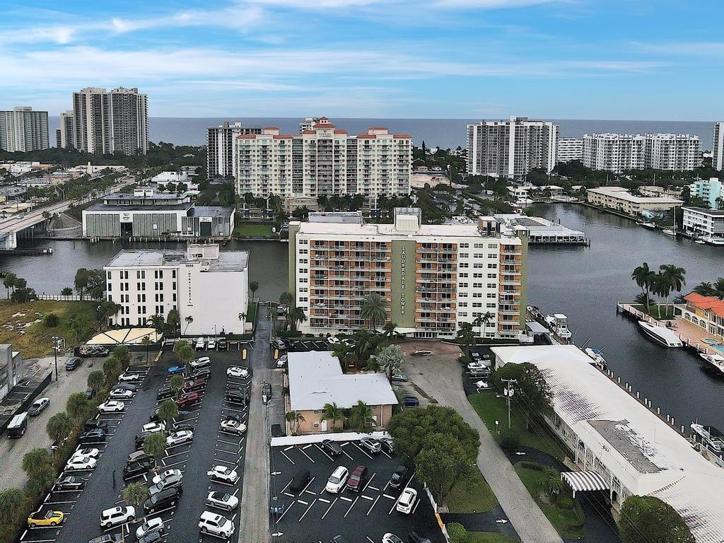 LAUDERDALE TOWER - Residential