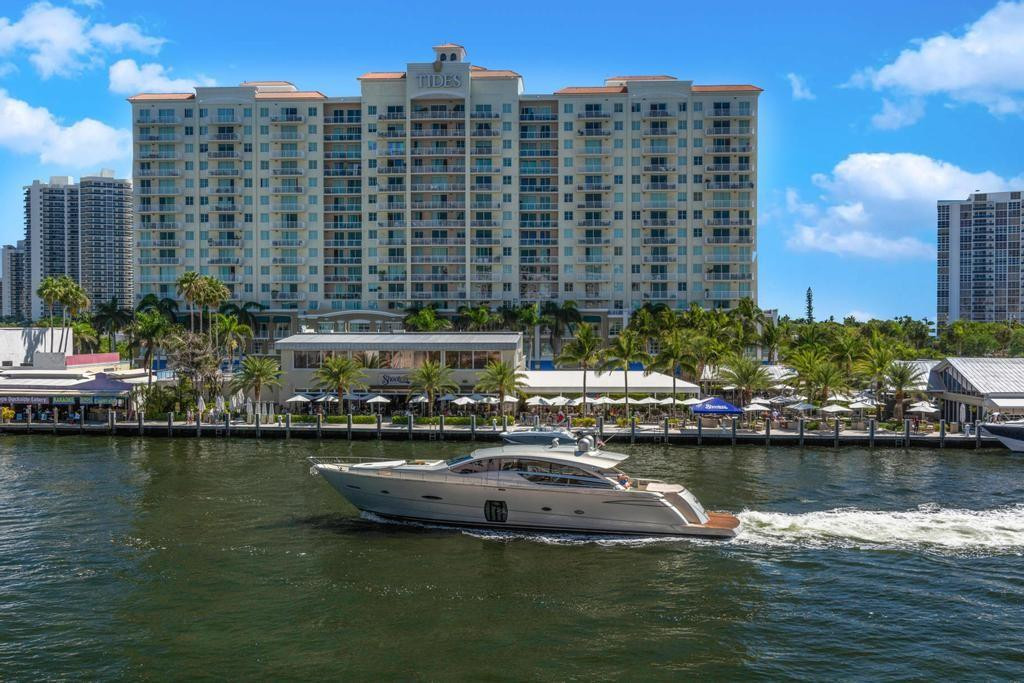 LAUDERDALE TOWER - Residential