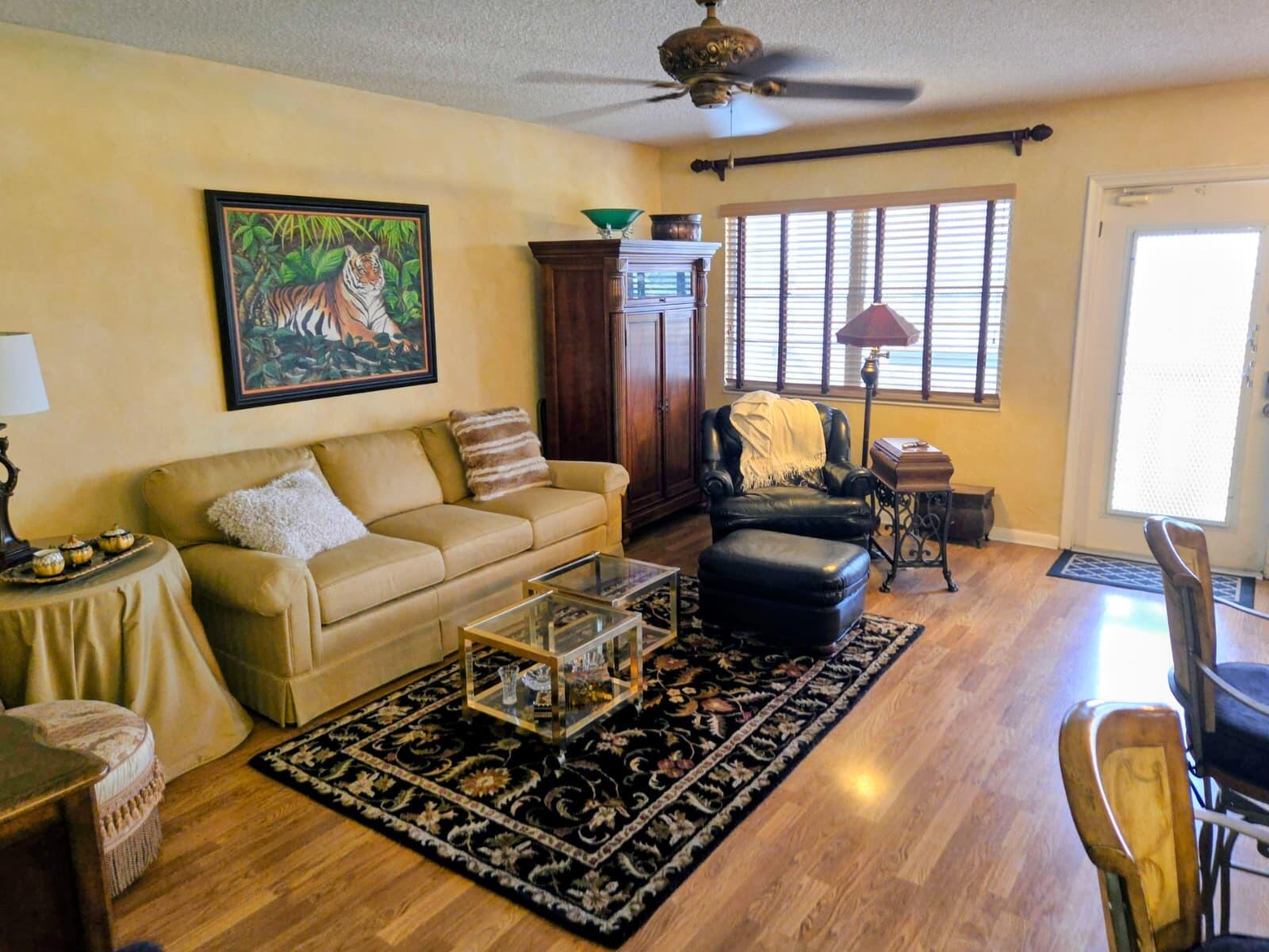 LYNDHURST I CONDO - Residential