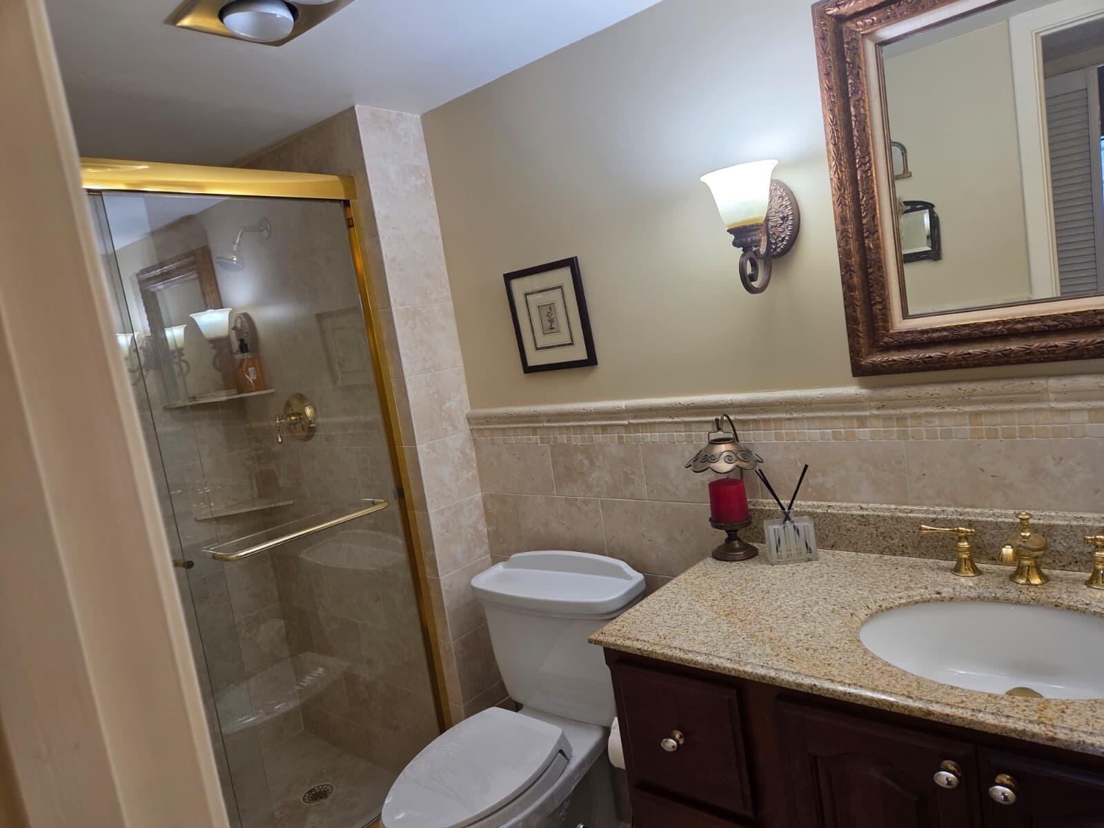 LYNDHURST I CONDO - Residential