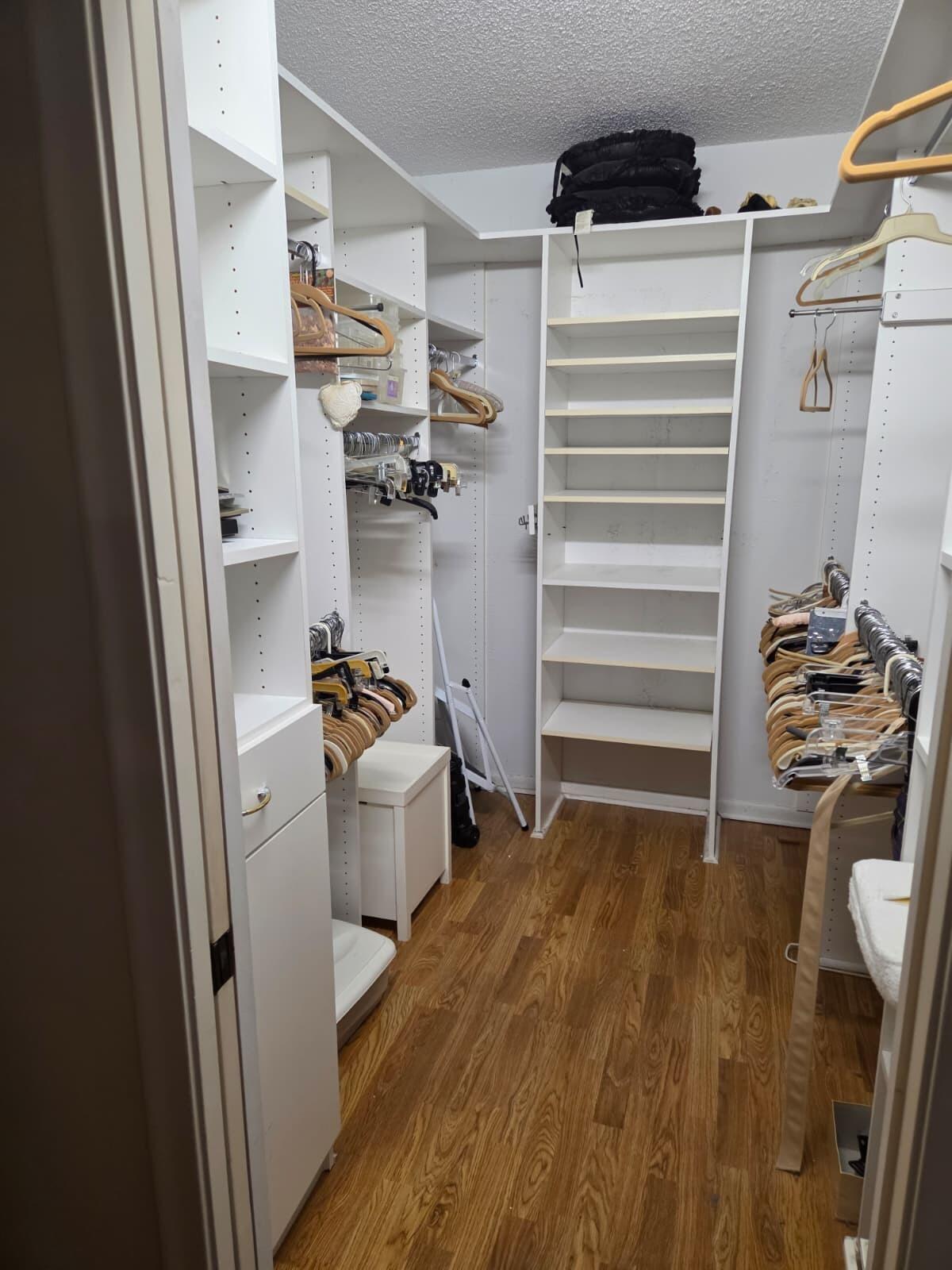 LYNDHURST I CONDO - Residential