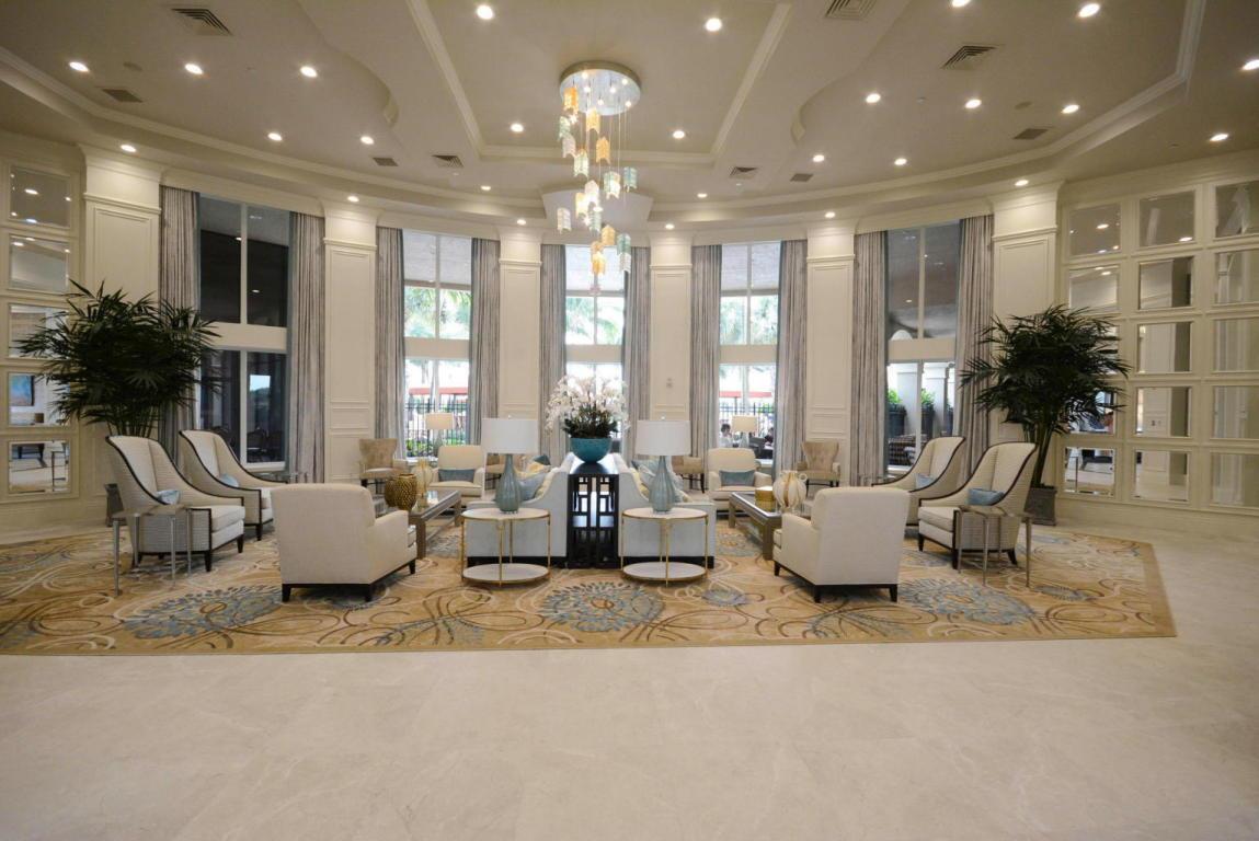 VALENCIA PALMS - Residential