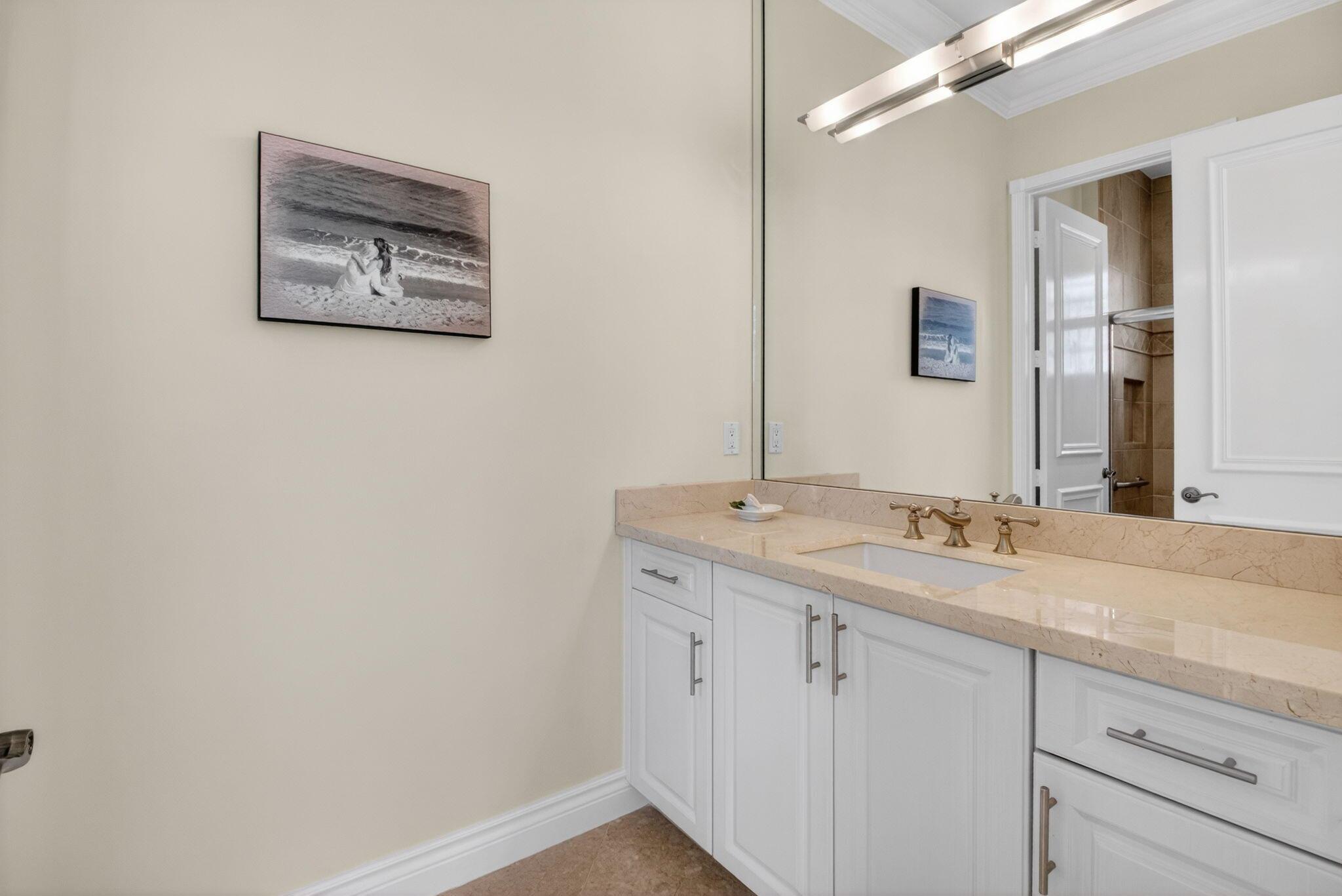 VALENCIA PALMS - Residential