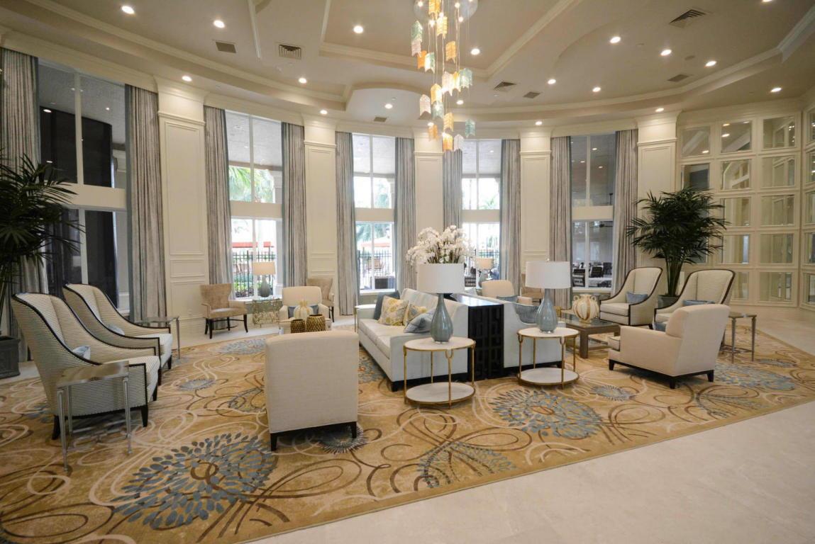 VALENCIA PALMS - Residential