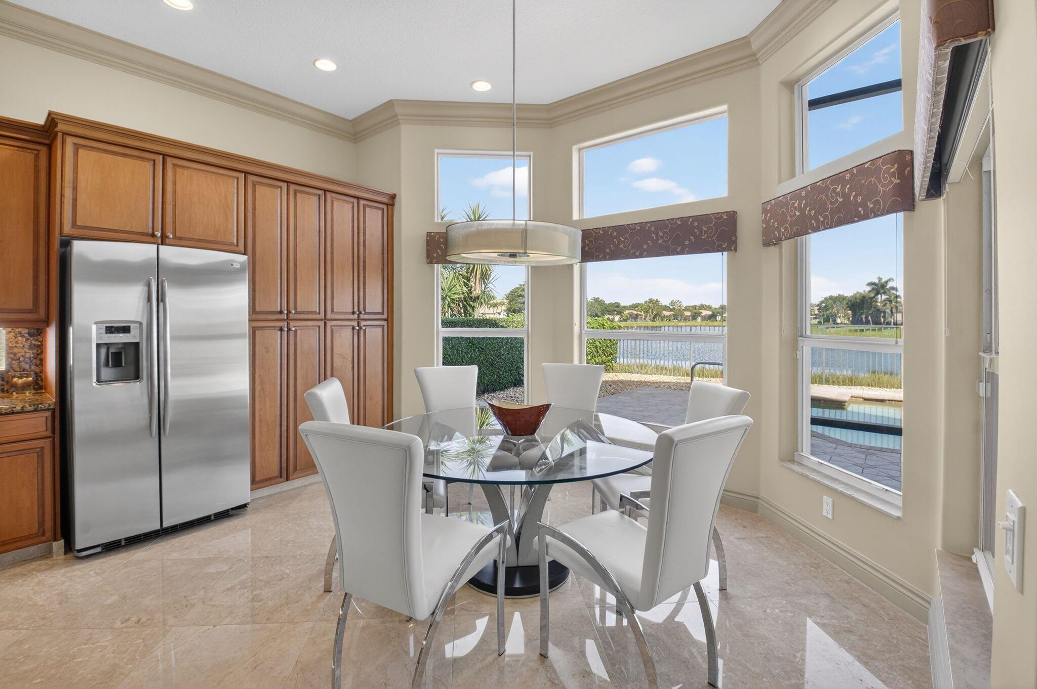 VALENCIA PALMS - Residential