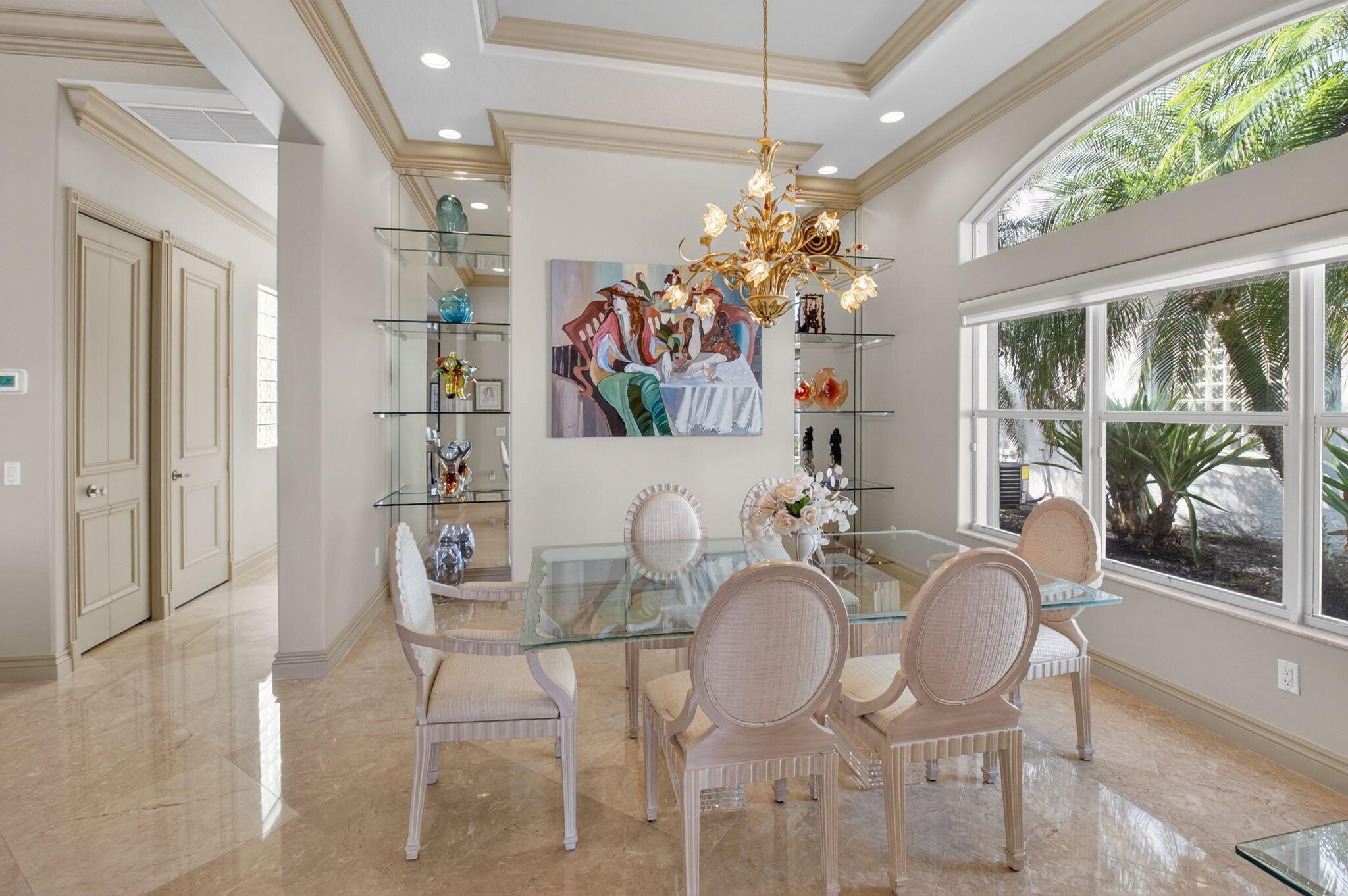 VALENCIA PALMS - Residential