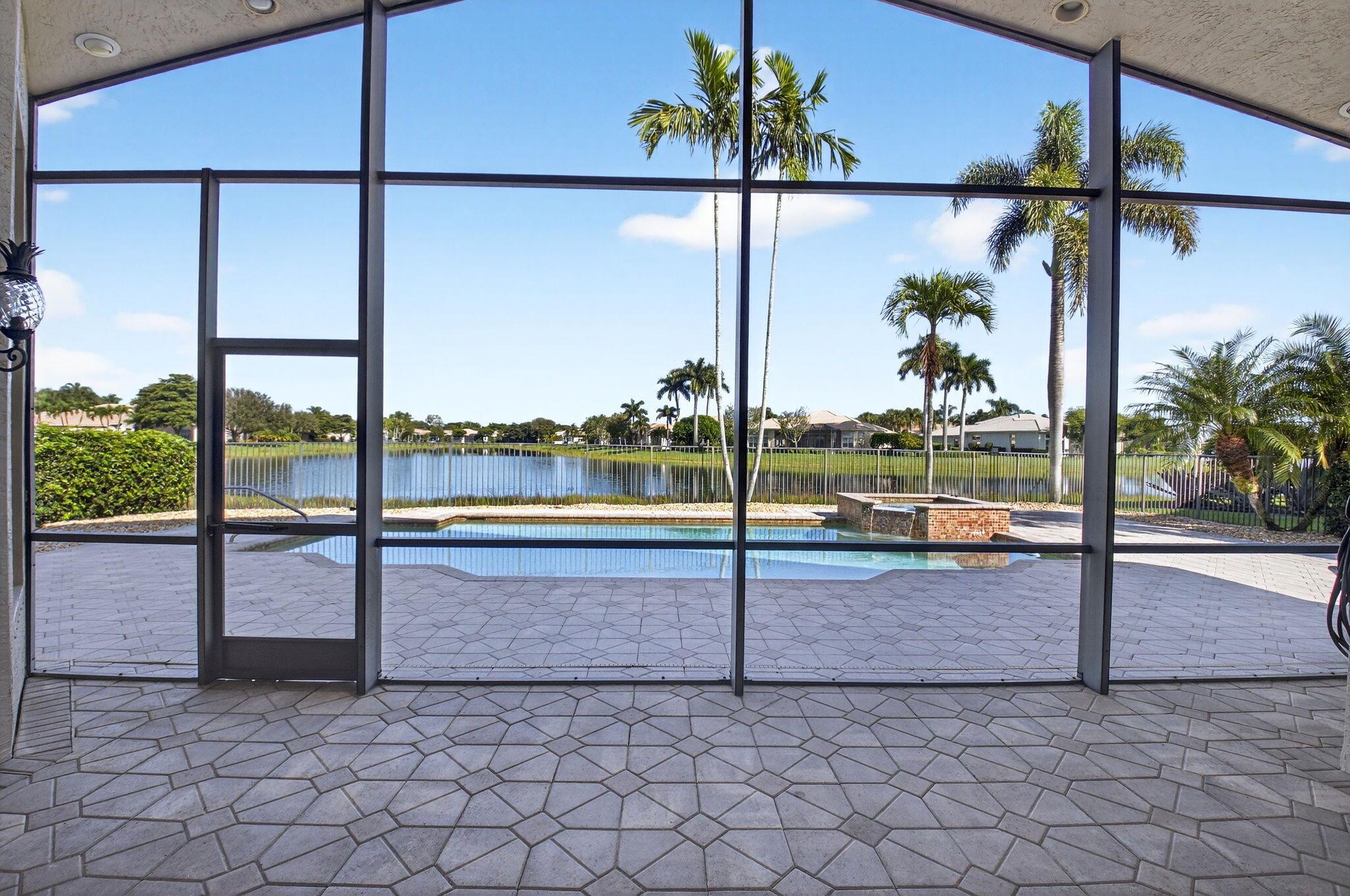 VALENCIA PALMS - Residential