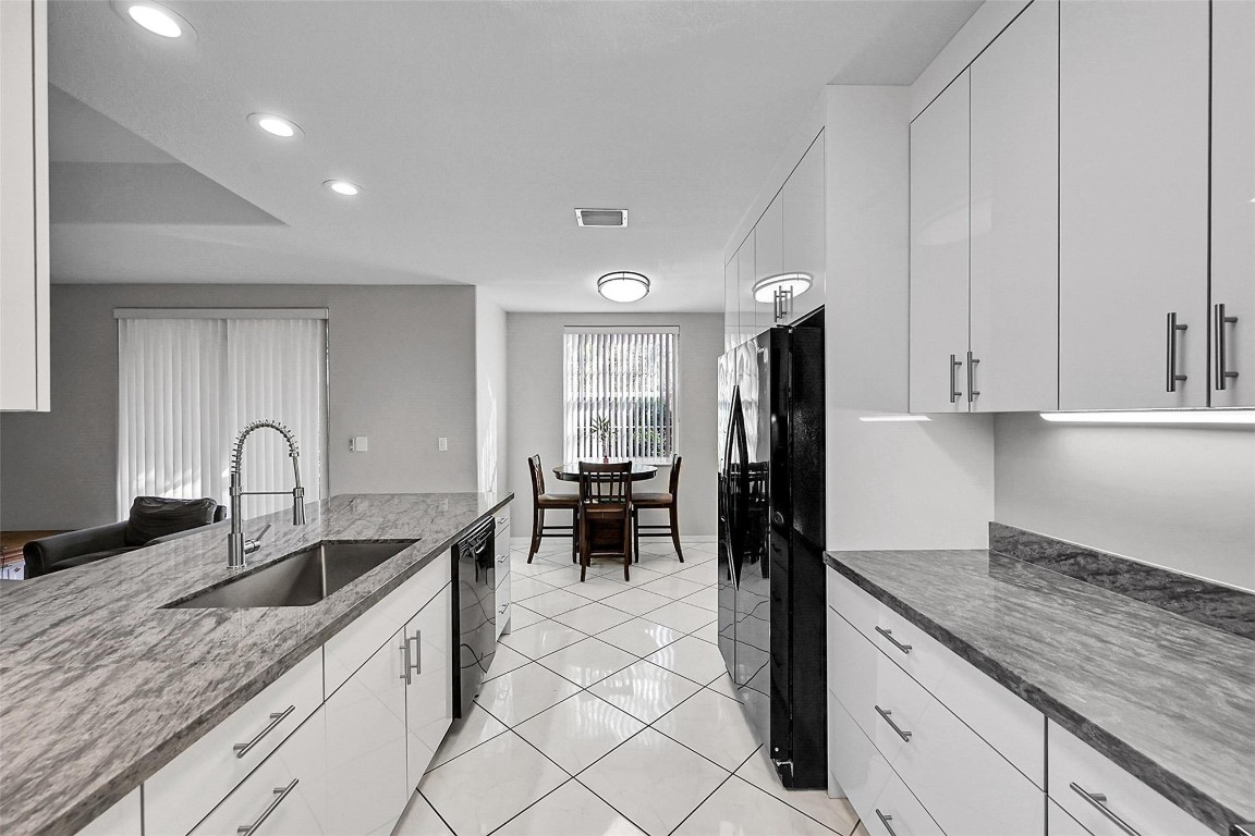 Coral Palm Village - Residential