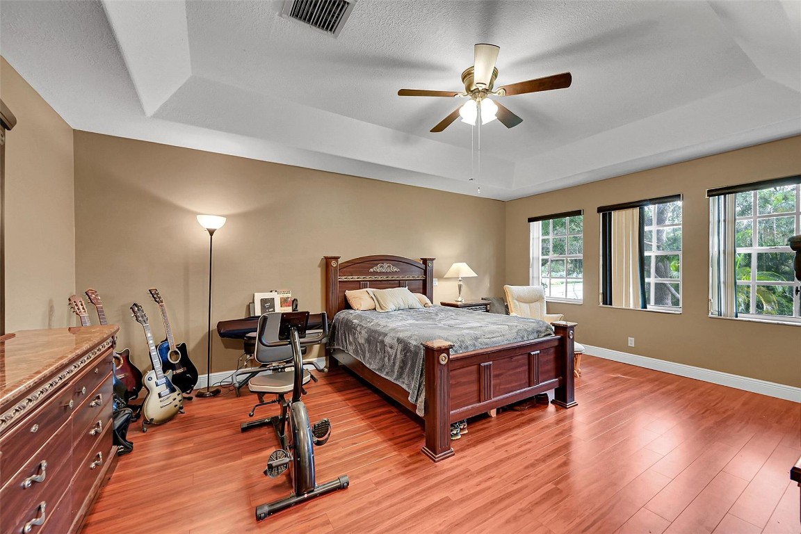 Coral Palm Village - Residential