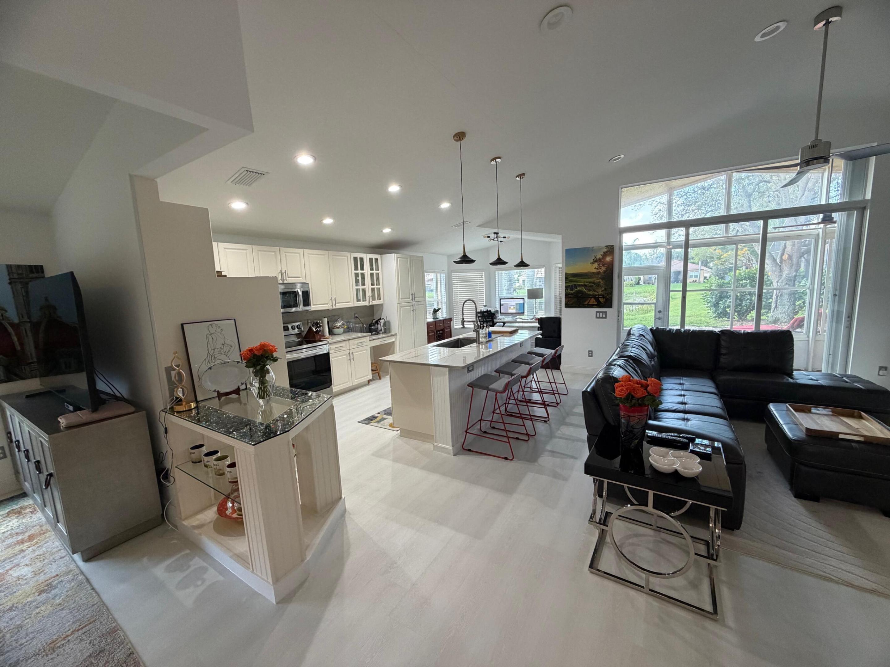 VALENCIA POINTE - Residential Lease