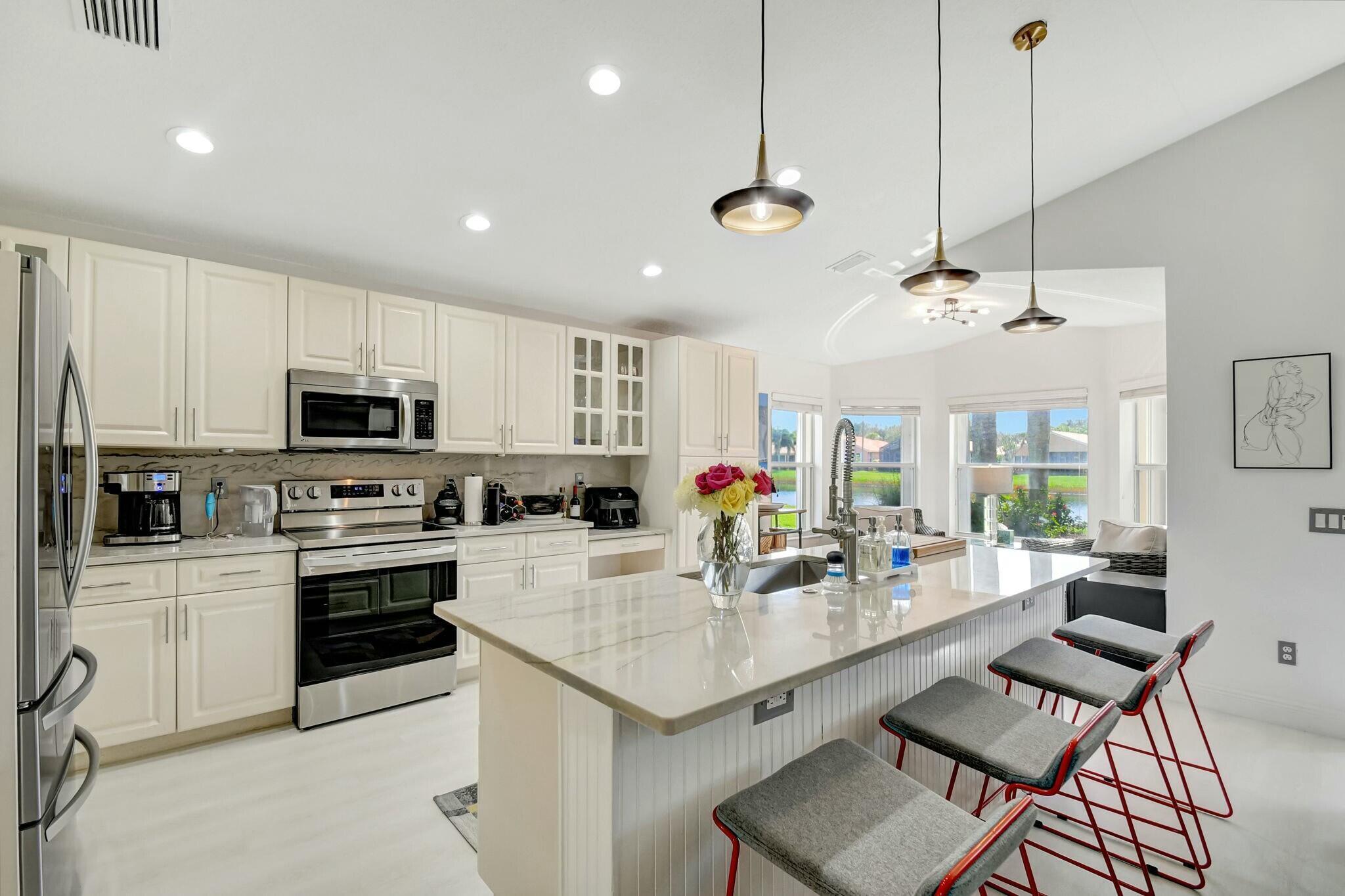 VALENCIA POINTE - Residential Lease