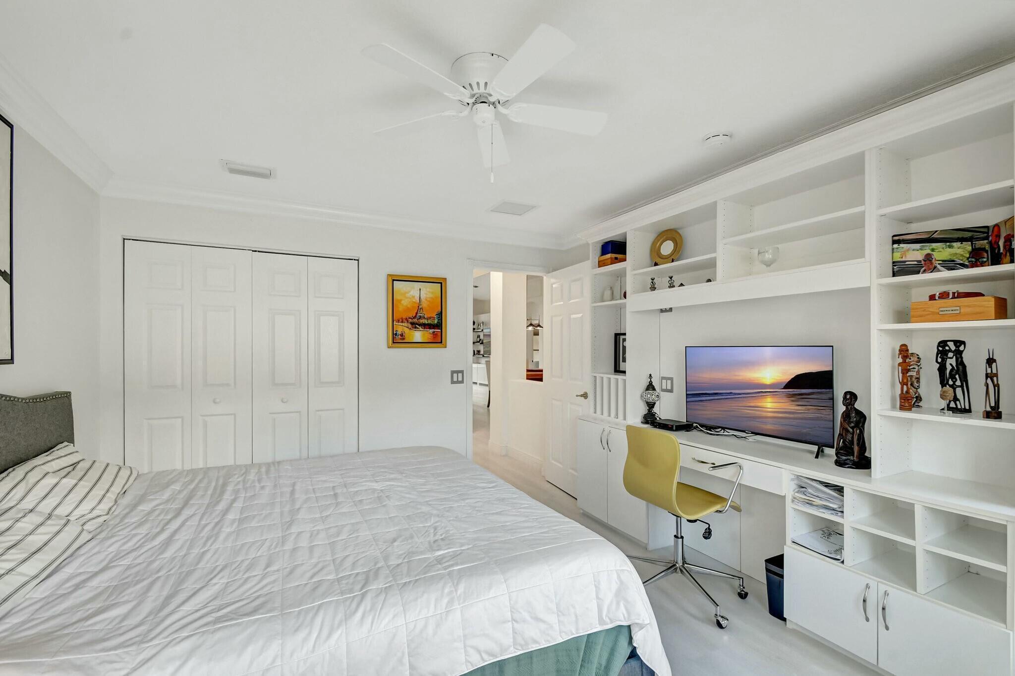 VALENCIA POINTE - Residential Lease