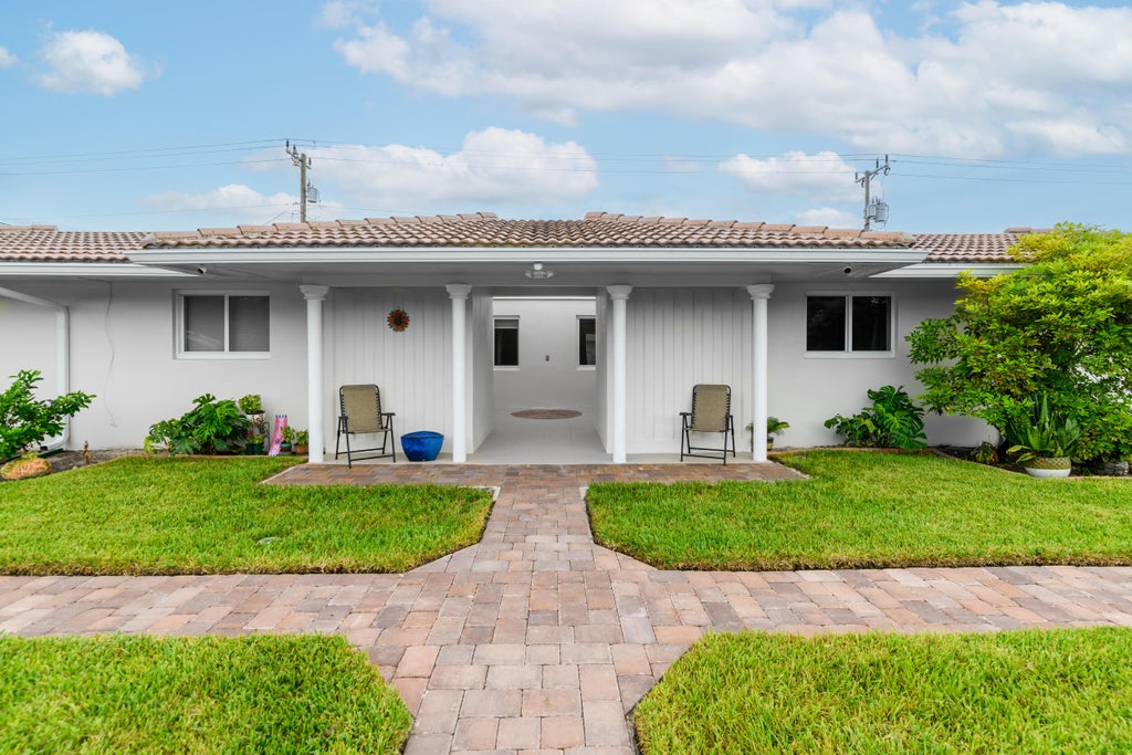 Photo of 3696 NE 5th Drive, Boca Raton, FL 33431 (MLS # R11115757)
