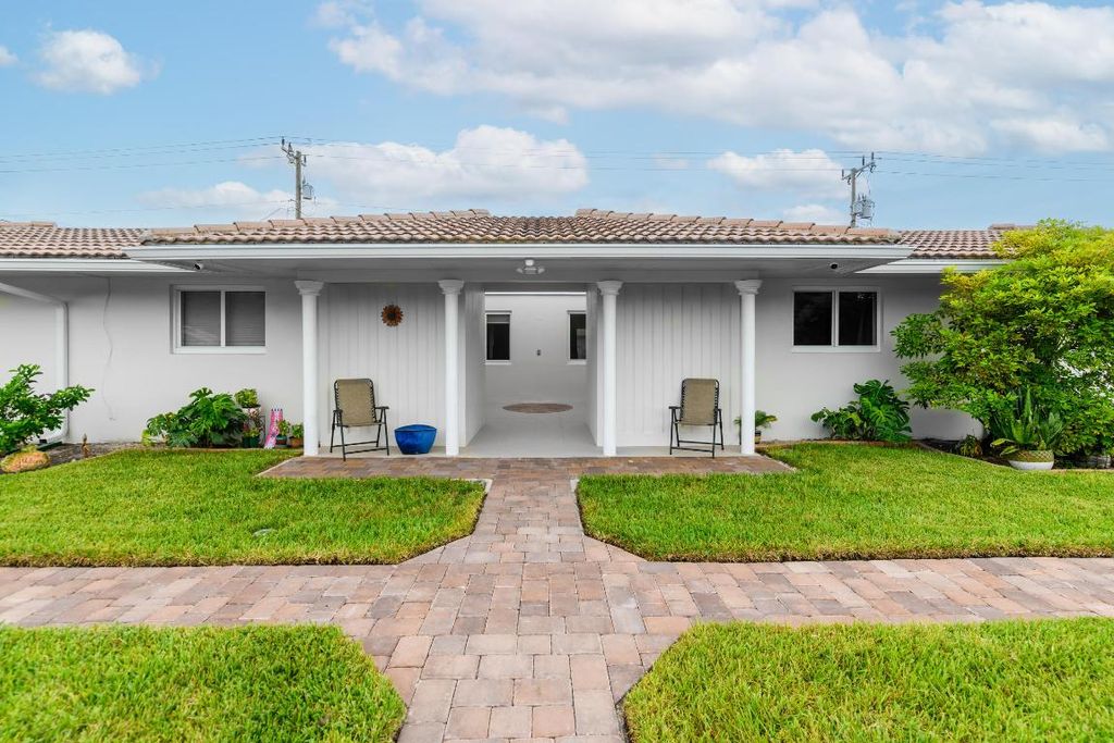 Photo of 3696 NE 5th Drive, Boca Raton, FL 33431 (MLS # R11115757)