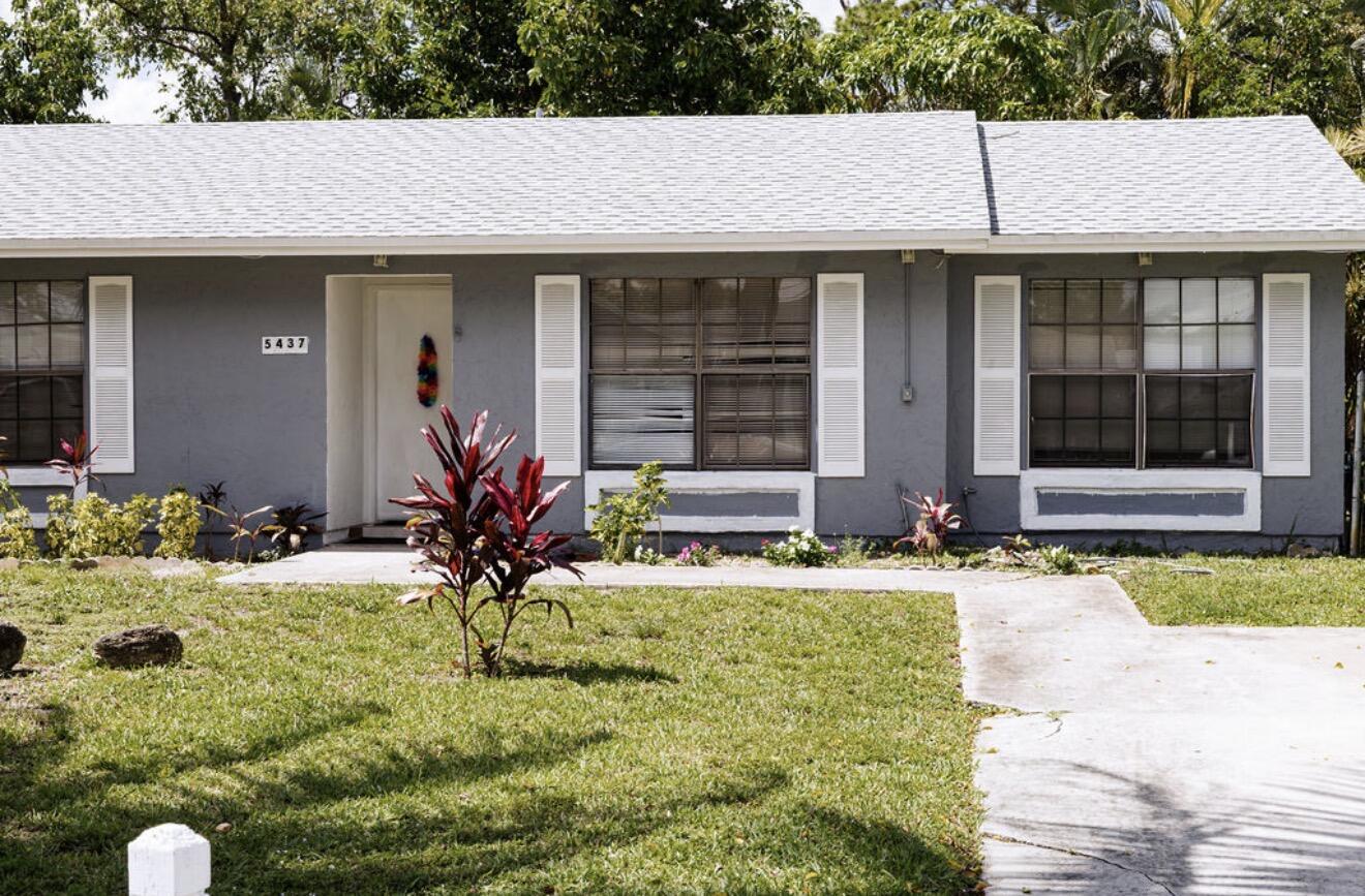 5437 Greenwood Drive, Delray Beach, FL, 33484/$475,000 3 5437 Greenwood Drive
