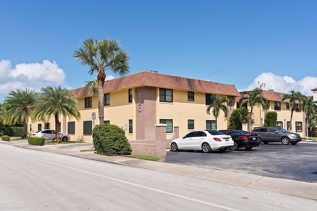 Photo of 120 N M Street #N, Lake Worth Beach, FL 33460 (MLS # B26080944)