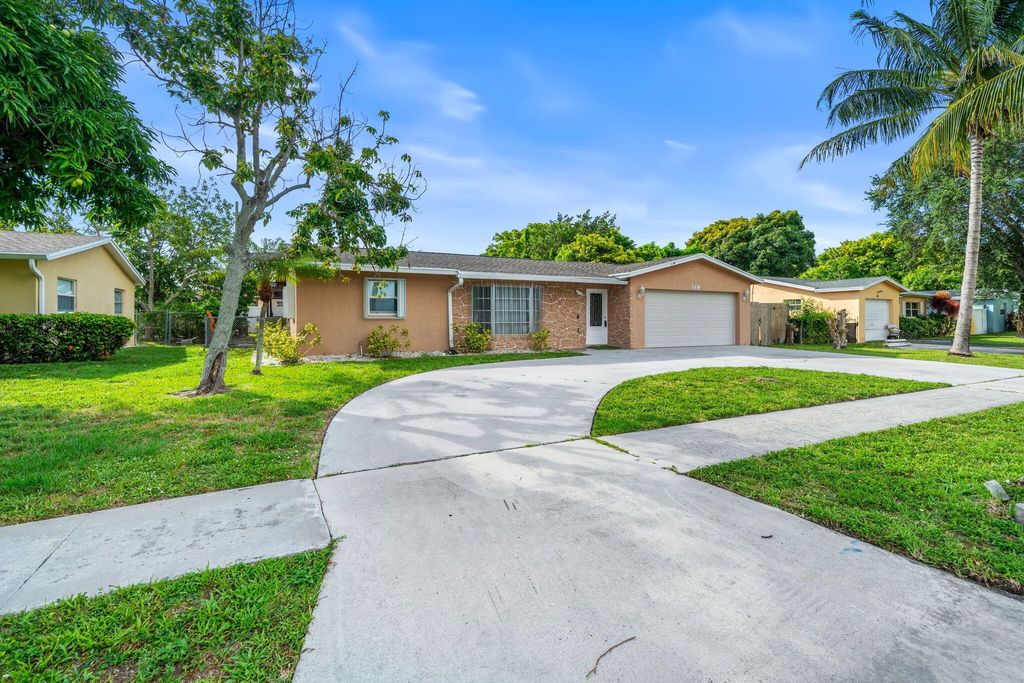 Photo of 318 Gale Place, West Palm Beach, FL 33409 (MLS # R11093865)
