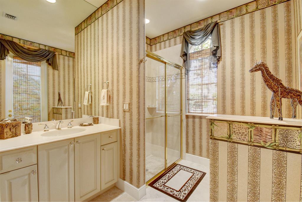 ENCLAVE - Residential