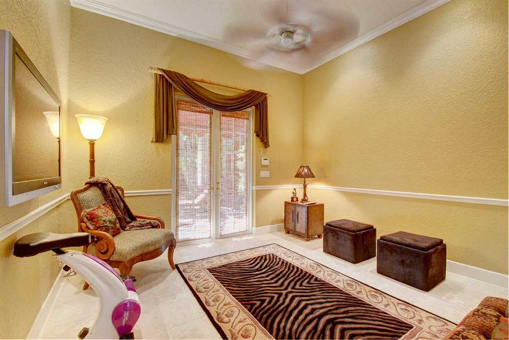 ENCLAVE - Residential