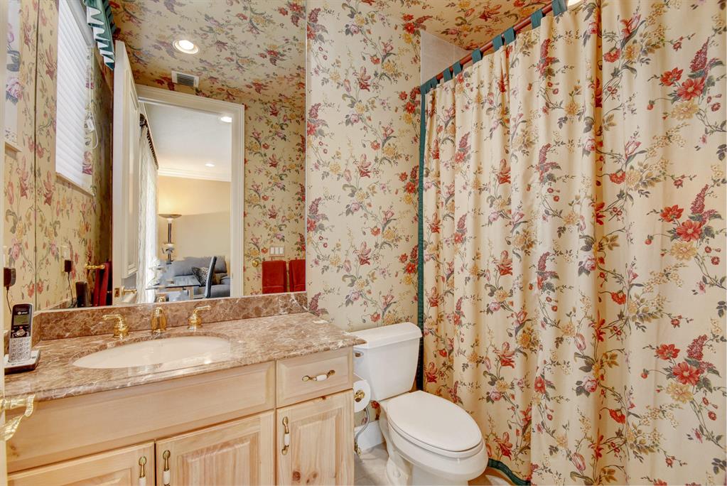 ENCLAVE - Residential