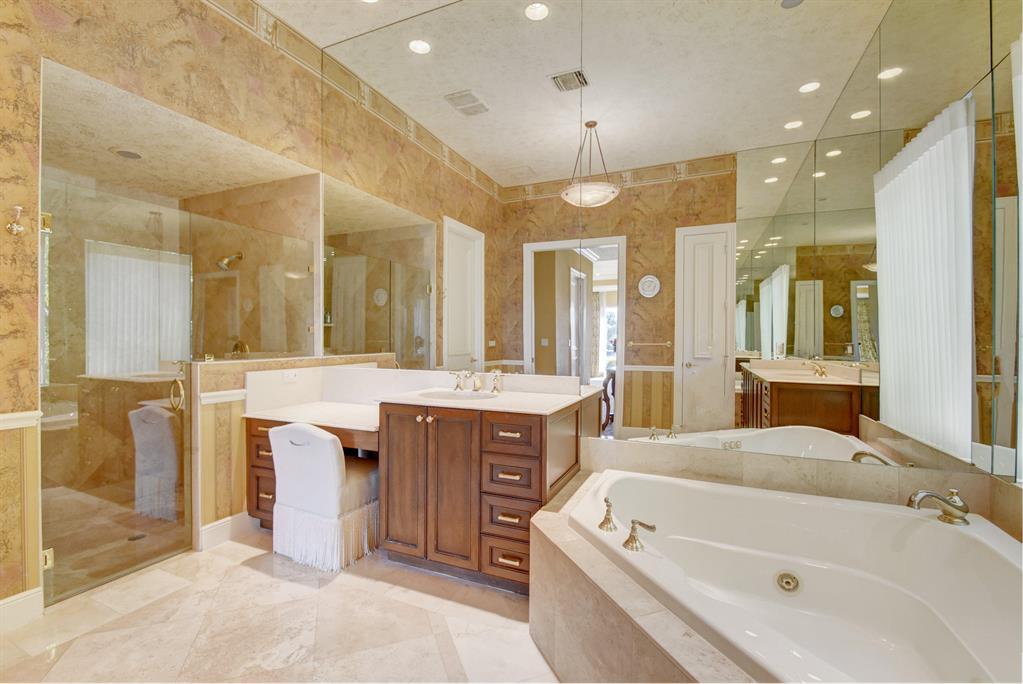 ENCLAVE - Residential