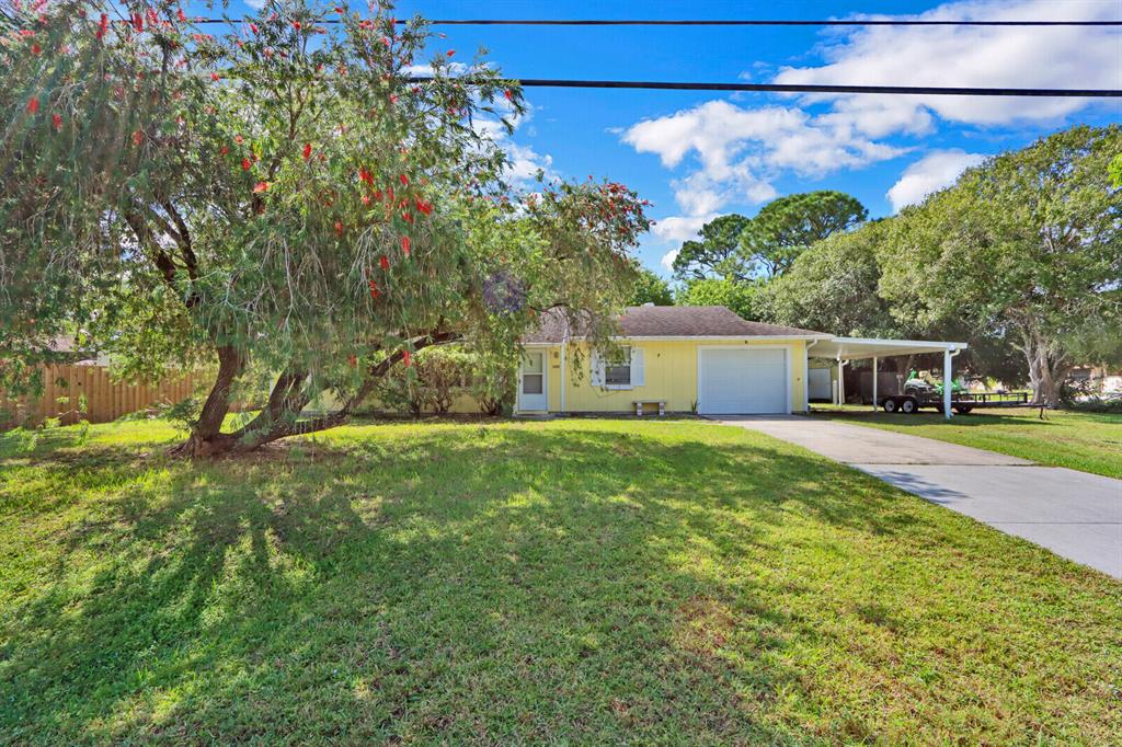 Photo of 5400 Birch Drive, Fort Pierce, FL 34982 (MLS # R10753990)