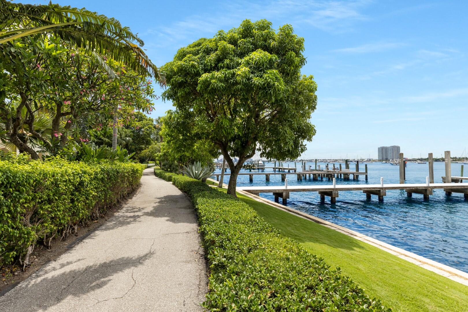 NORTH SHORE - Residential