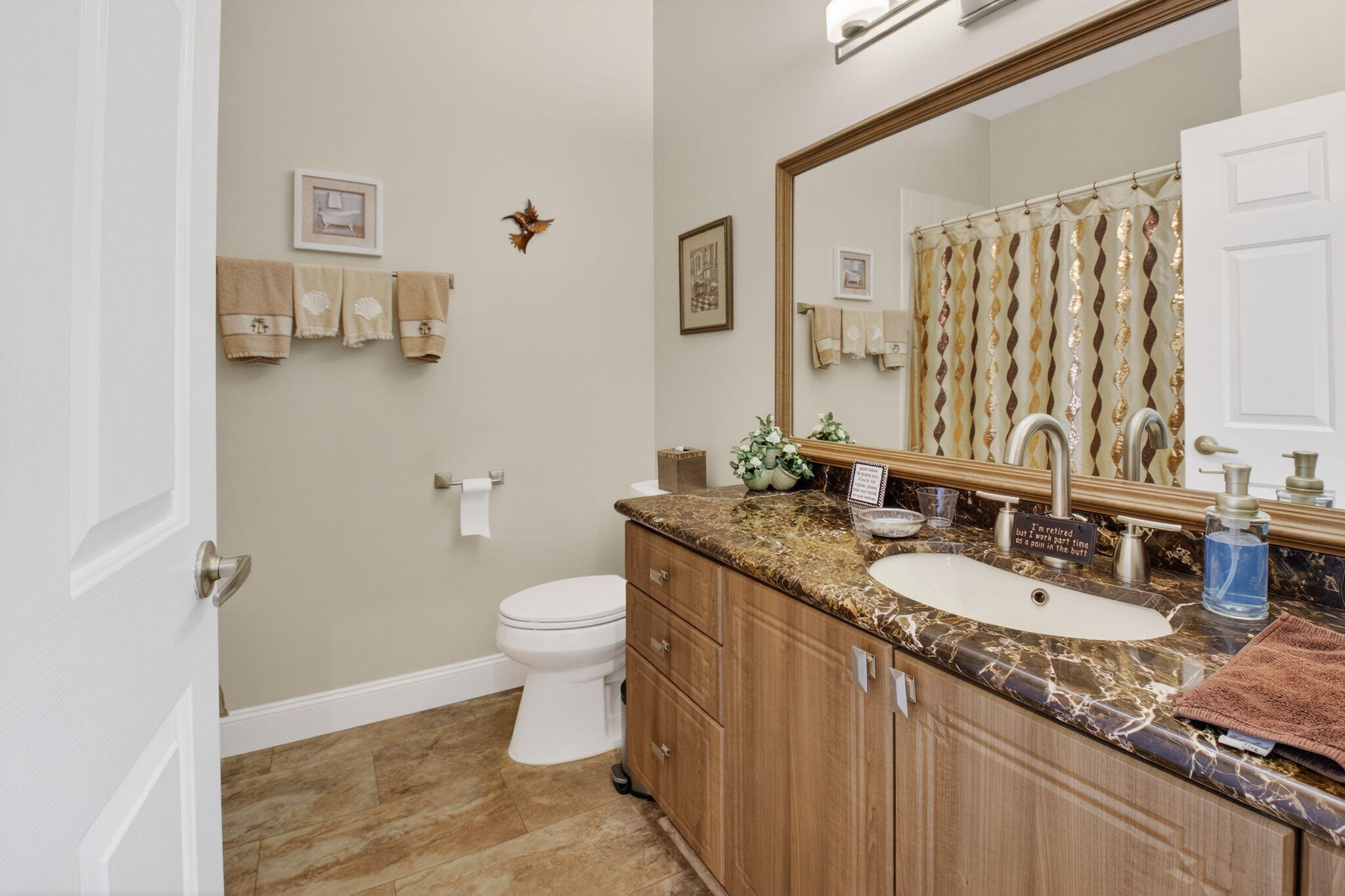 FLORAL LAKES - Residential