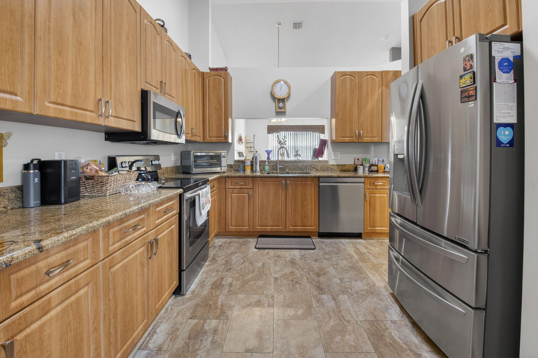 FLORAL LAKES - Residential