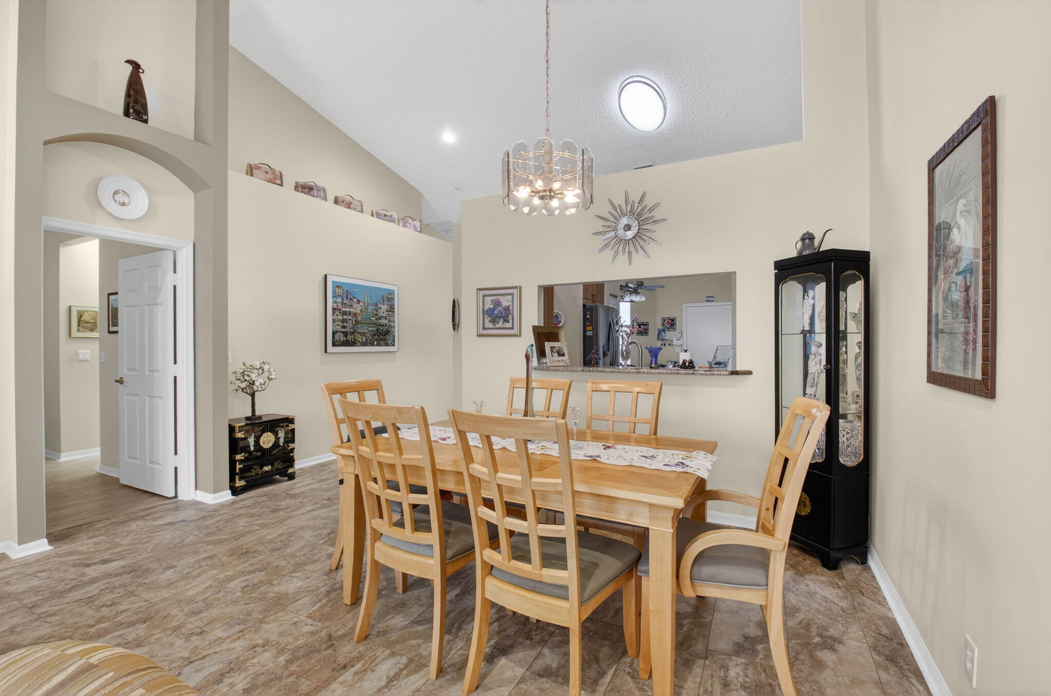 FLORAL LAKES - Residential