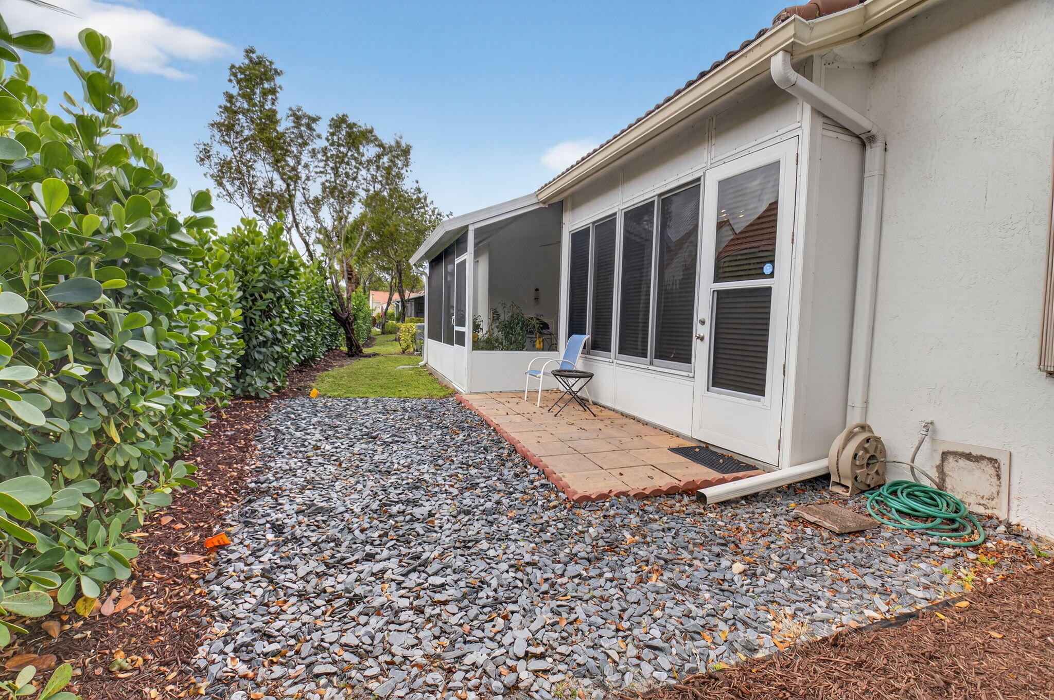 FLORAL LAKES - Residential