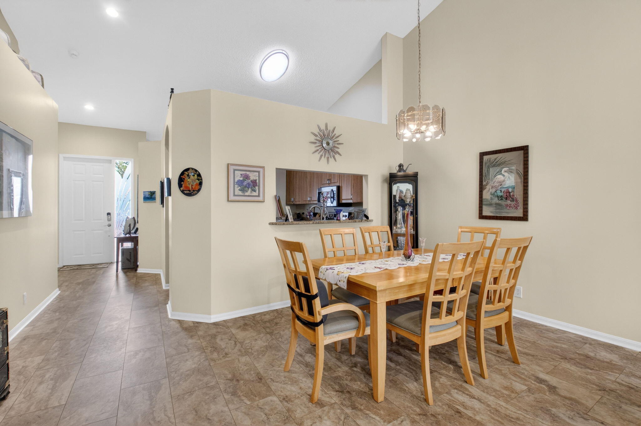 FLORAL LAKES - Residential