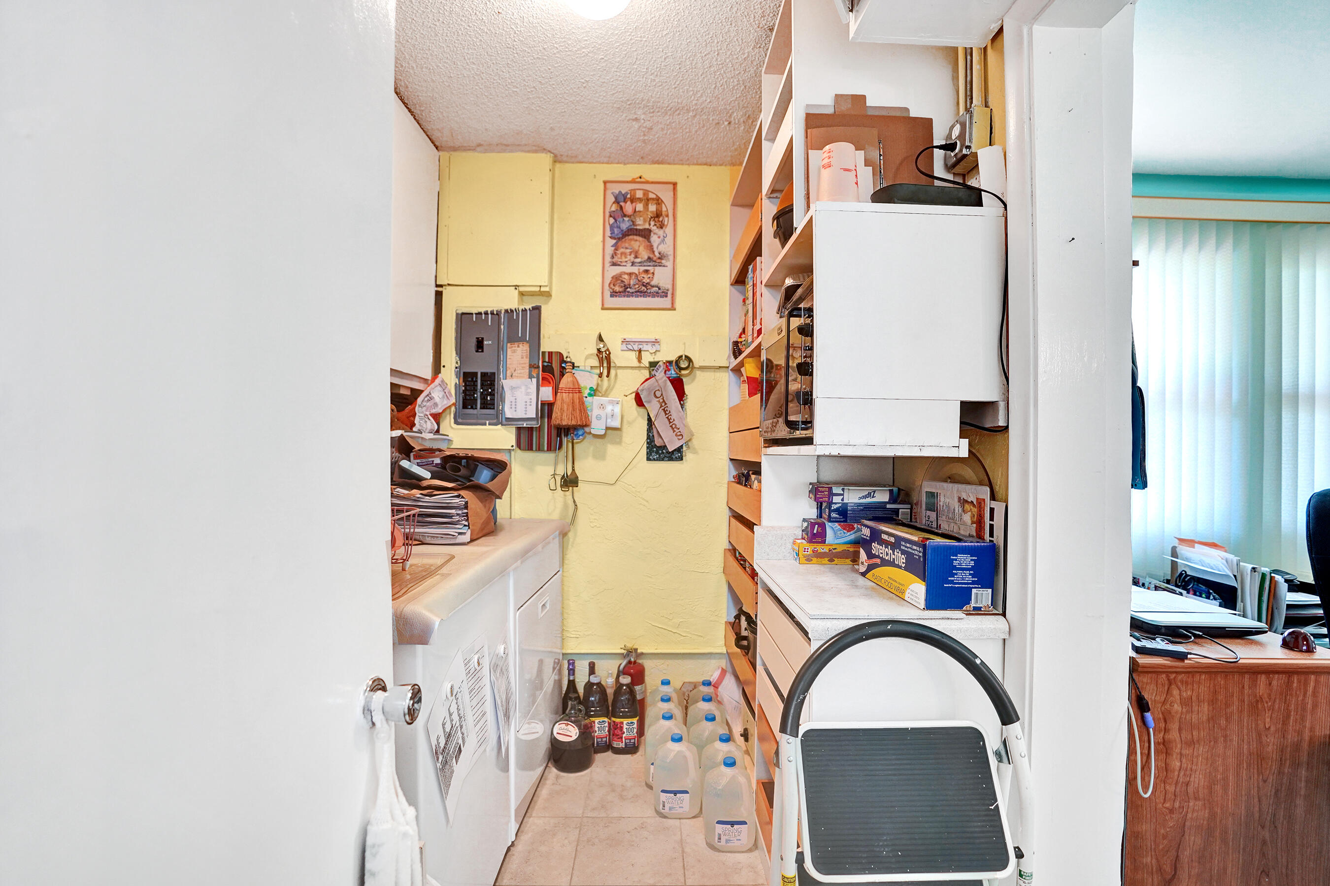 IMPERIAL VILLAS CONDO - Residential