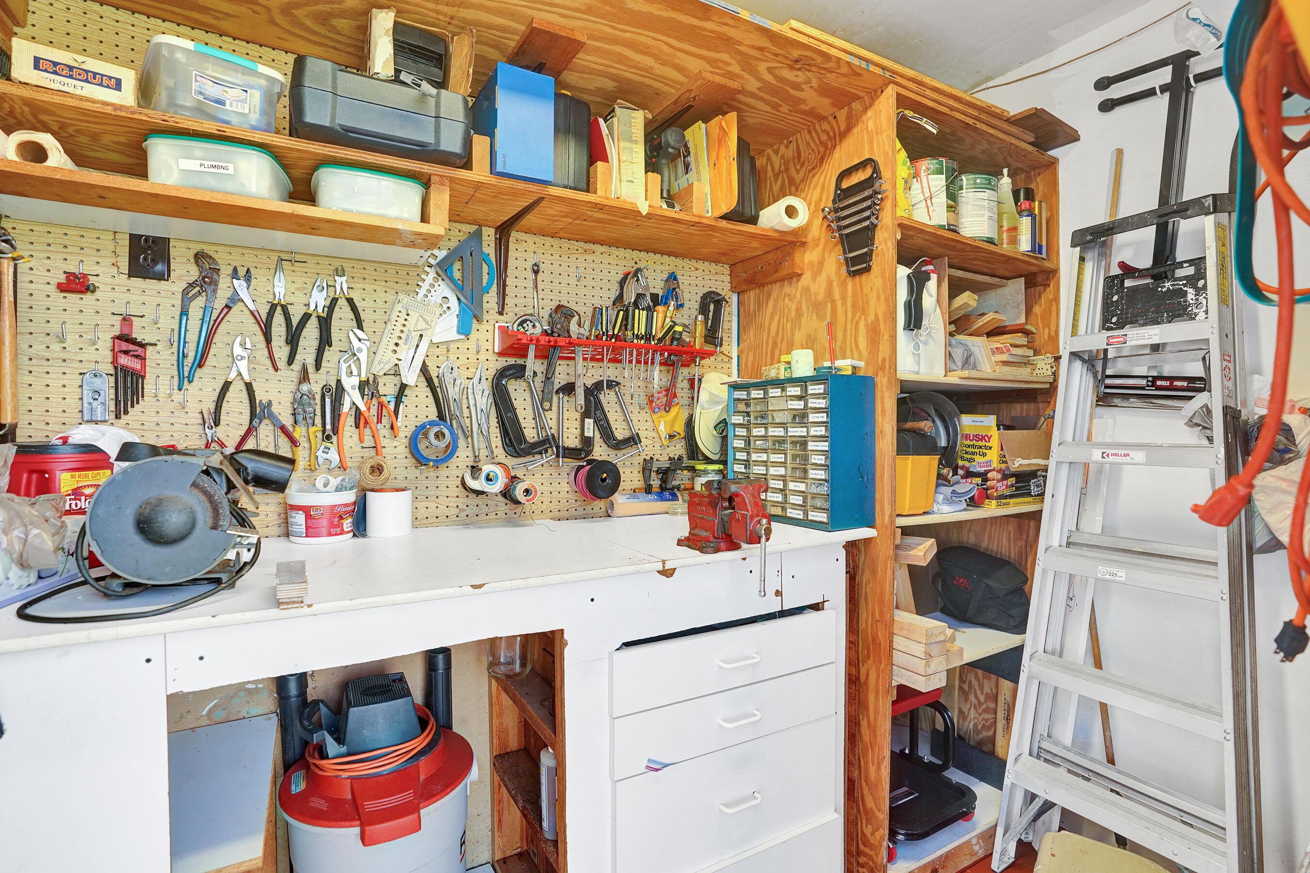 IMPERIAL VILLAS CONDO - Residential