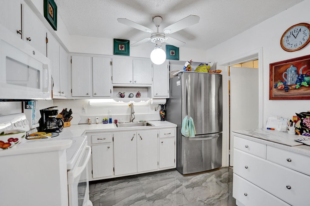 Photo of 2702 Knight Lane, Delray Beach, FL 33445 (MLS # R11168612)