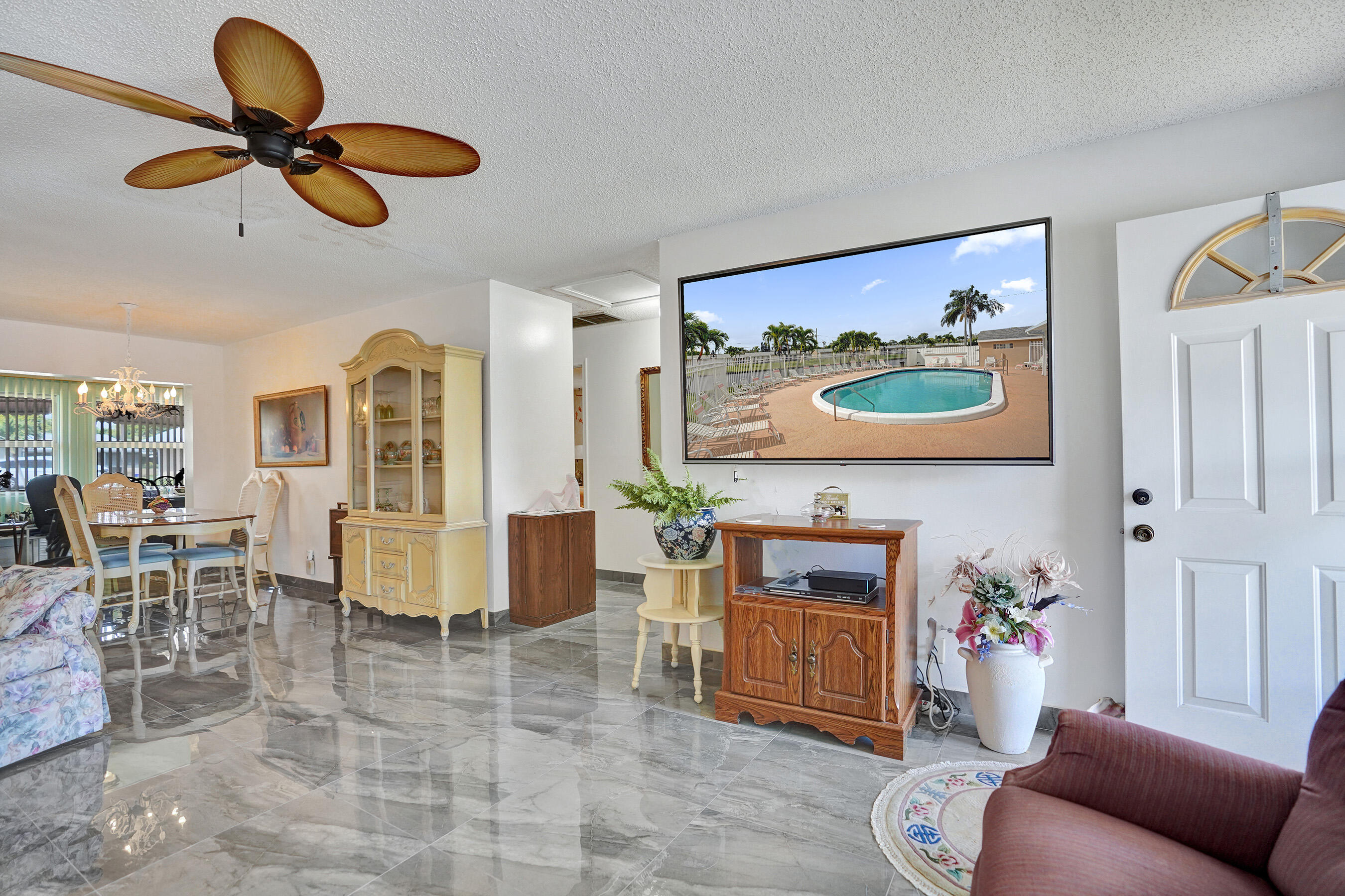 IMPERIAL VILLAS CONDO - Residential