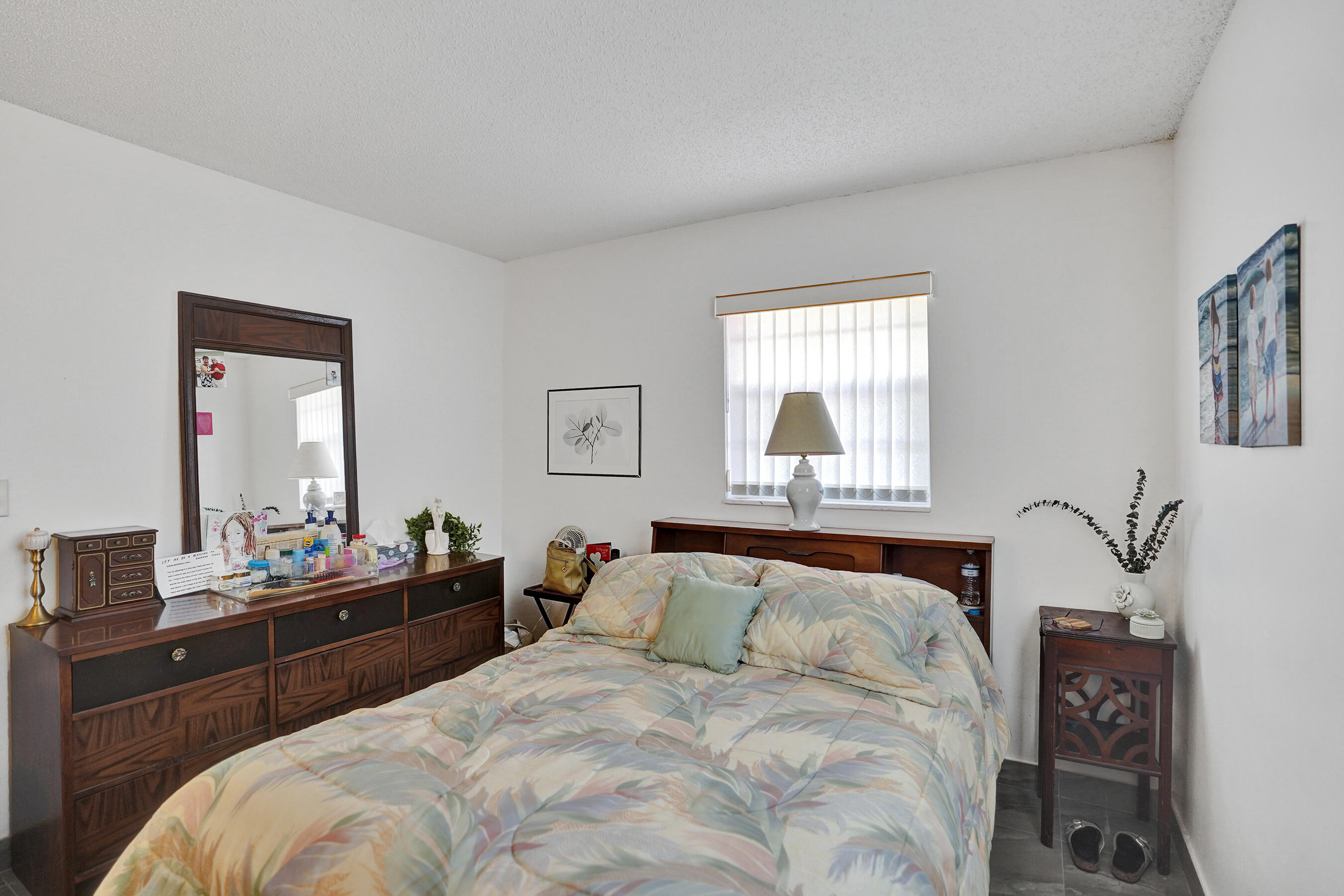 IMPERIAL VILLAS CONDO - Residential