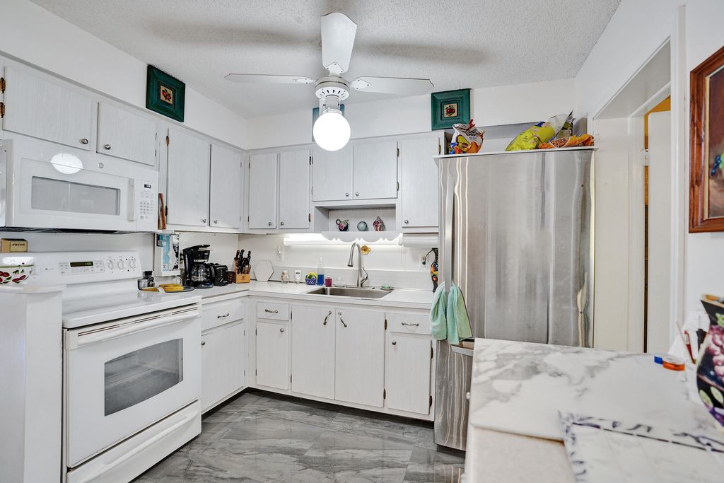 Photo of 2702 Knight Lane, Delray Beach, FL 33445 (MLS # R11168612)