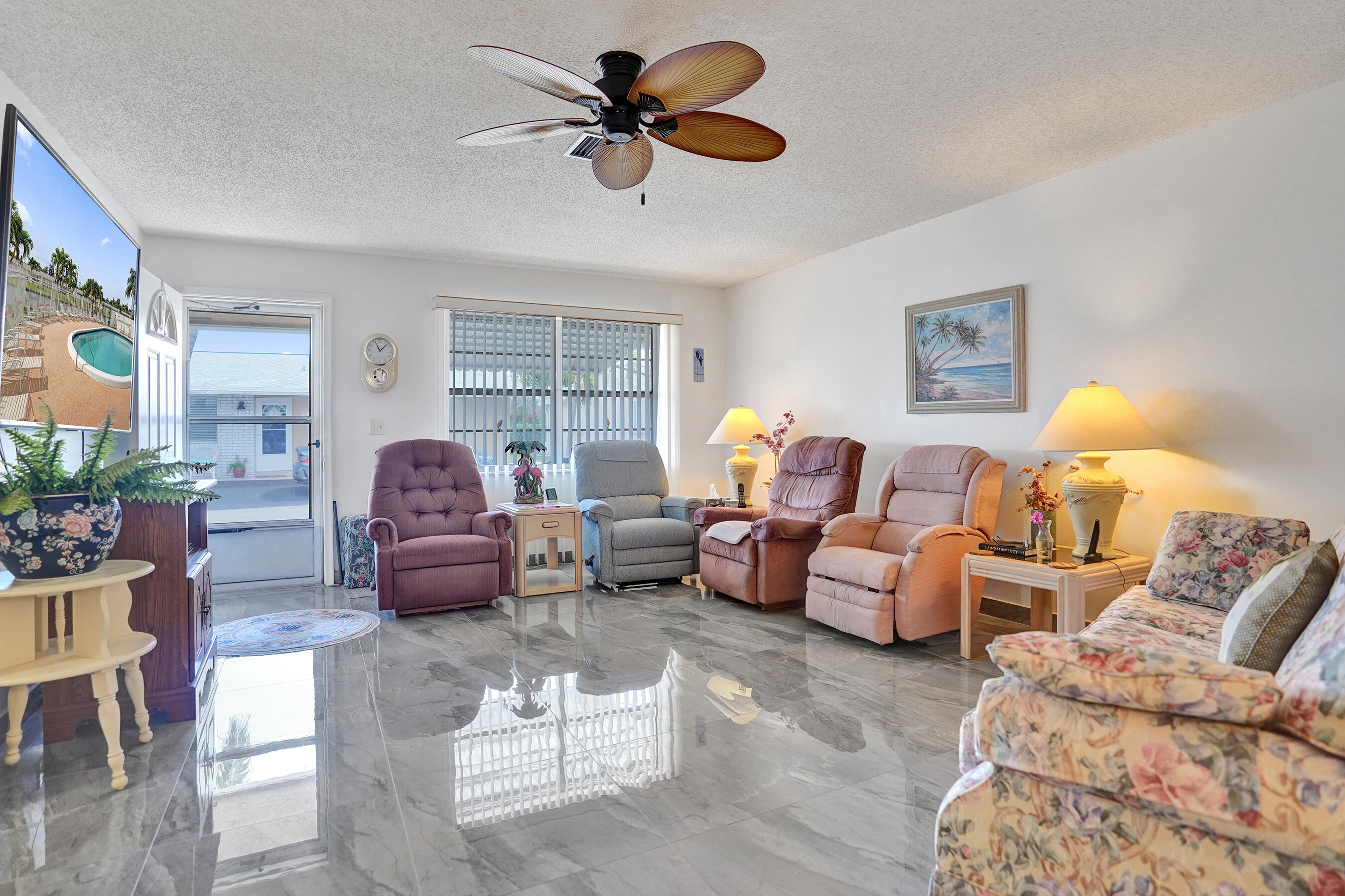 IMPERIAL VILLAS CONDO - Residential