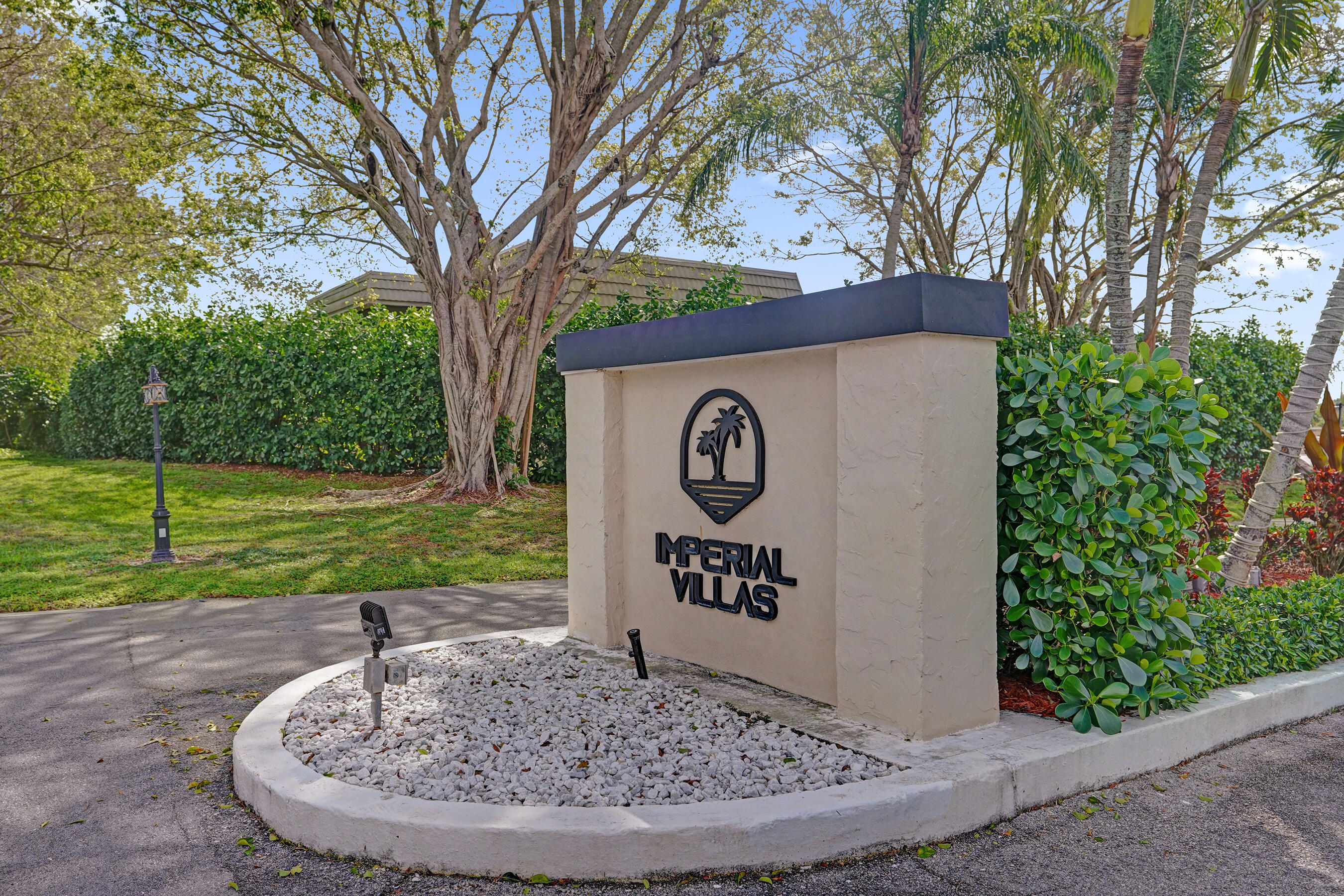 IMPERIAL VILLAS CONDO - Residential