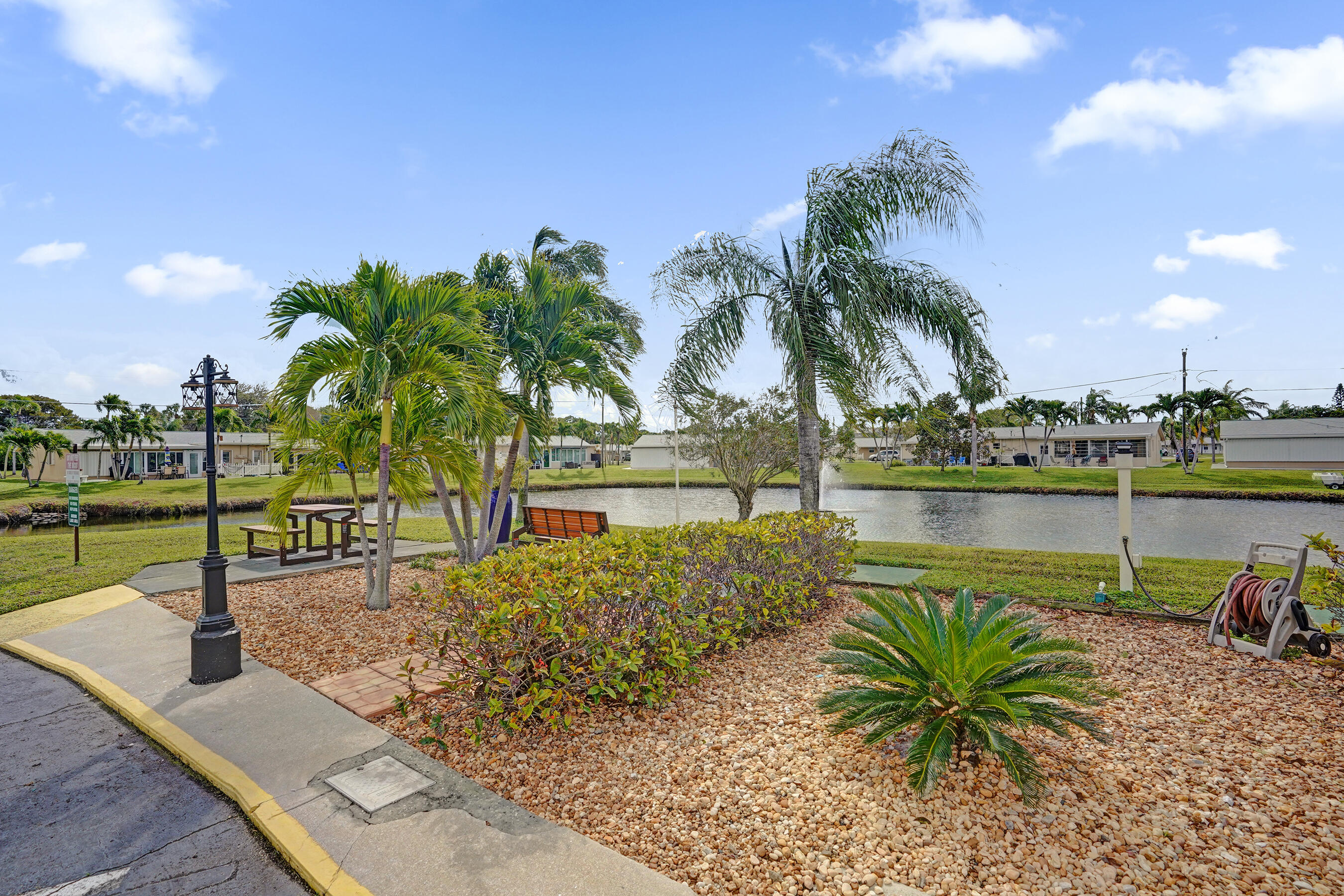 IMPERIAL VILLAS CONDO - Residential