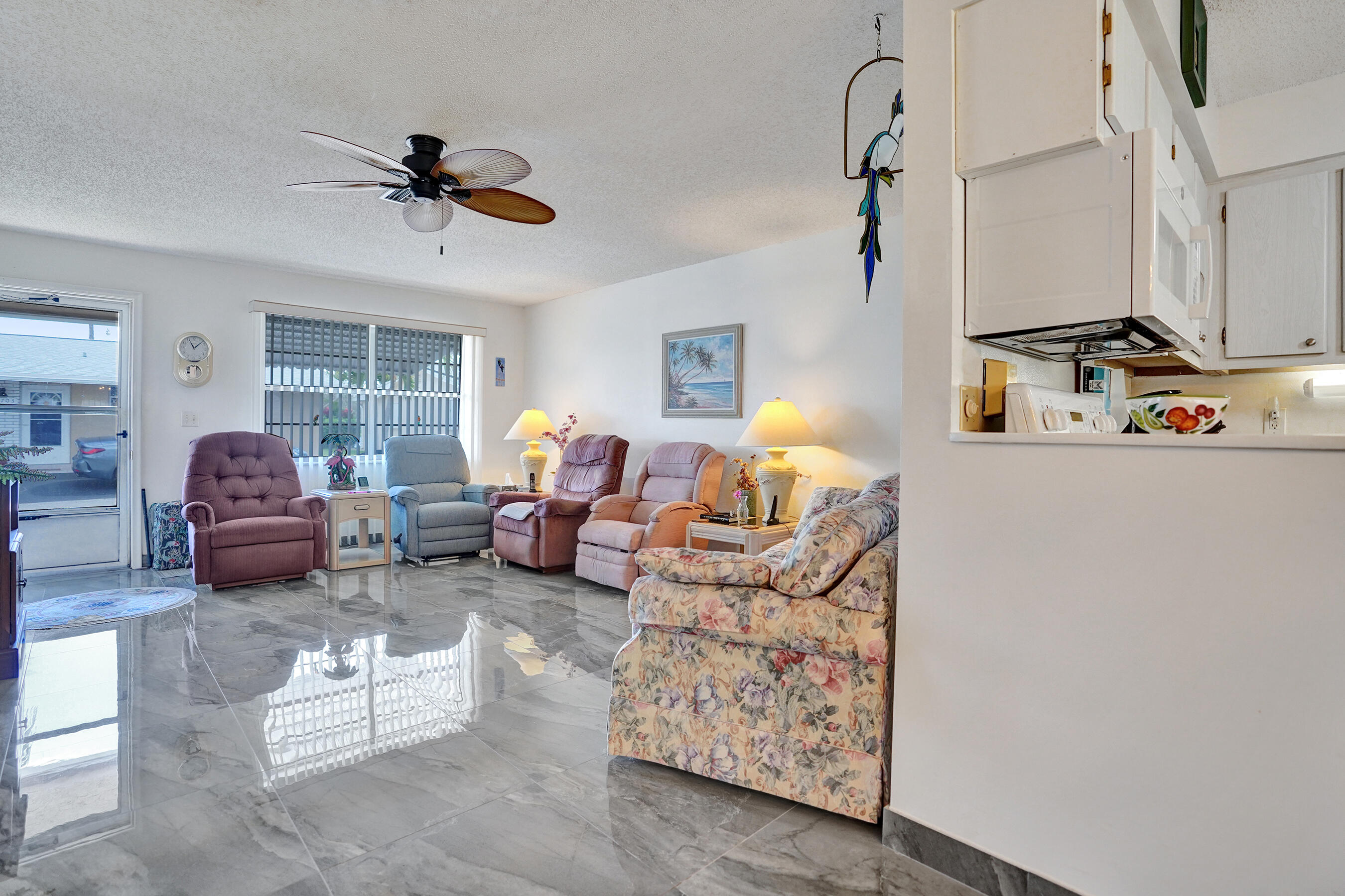 IMPERIAL VILLAS CONDO - Residential