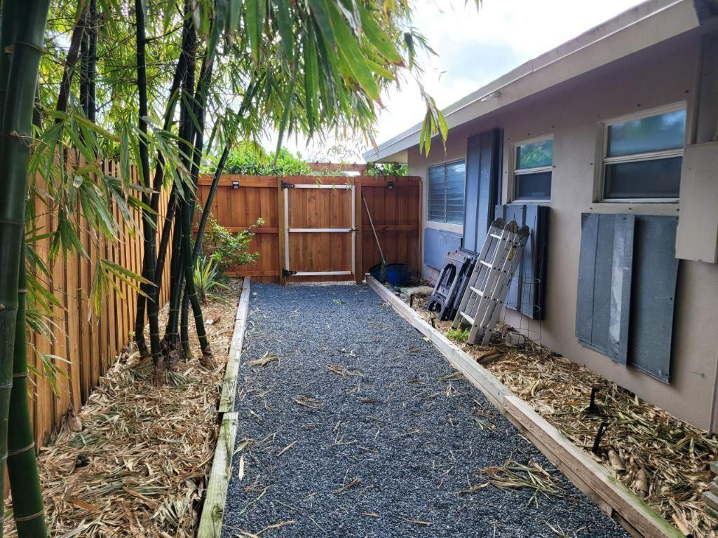 Bel-Air 32-10 B - Residential