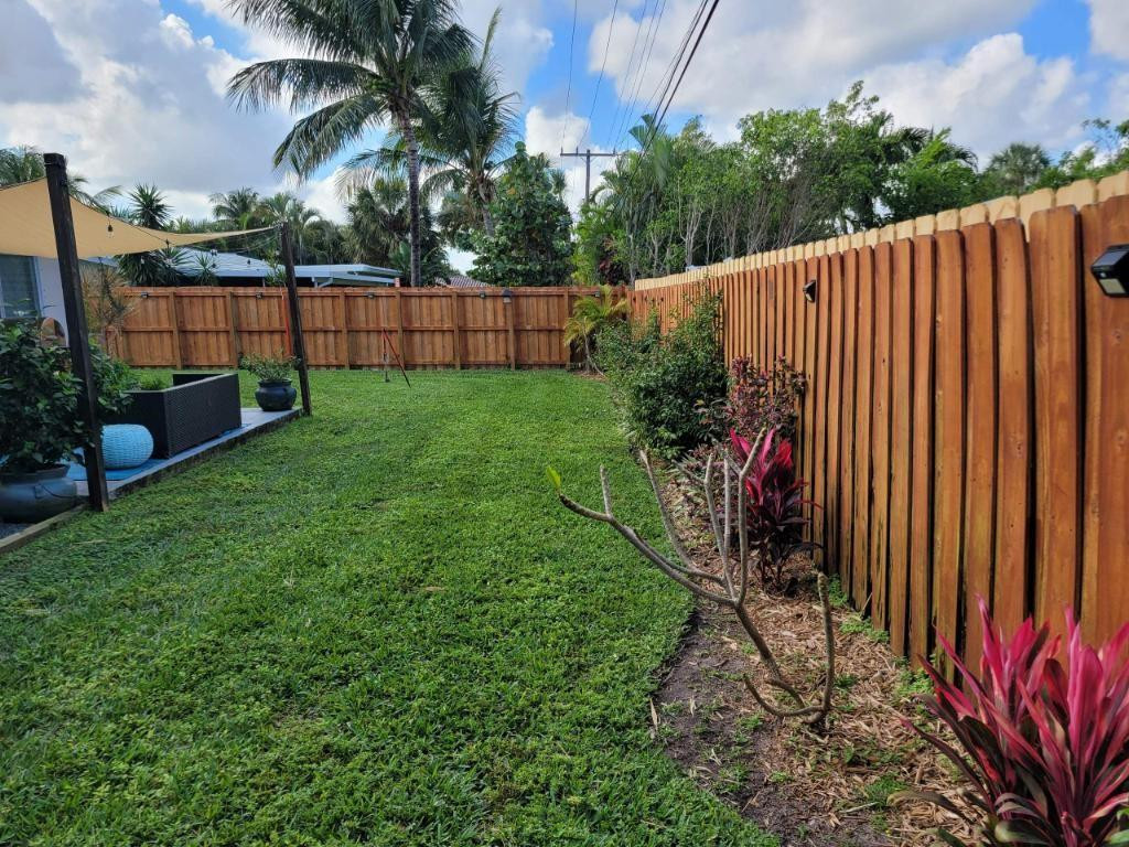 Bel-Air 32-10 B - Residential